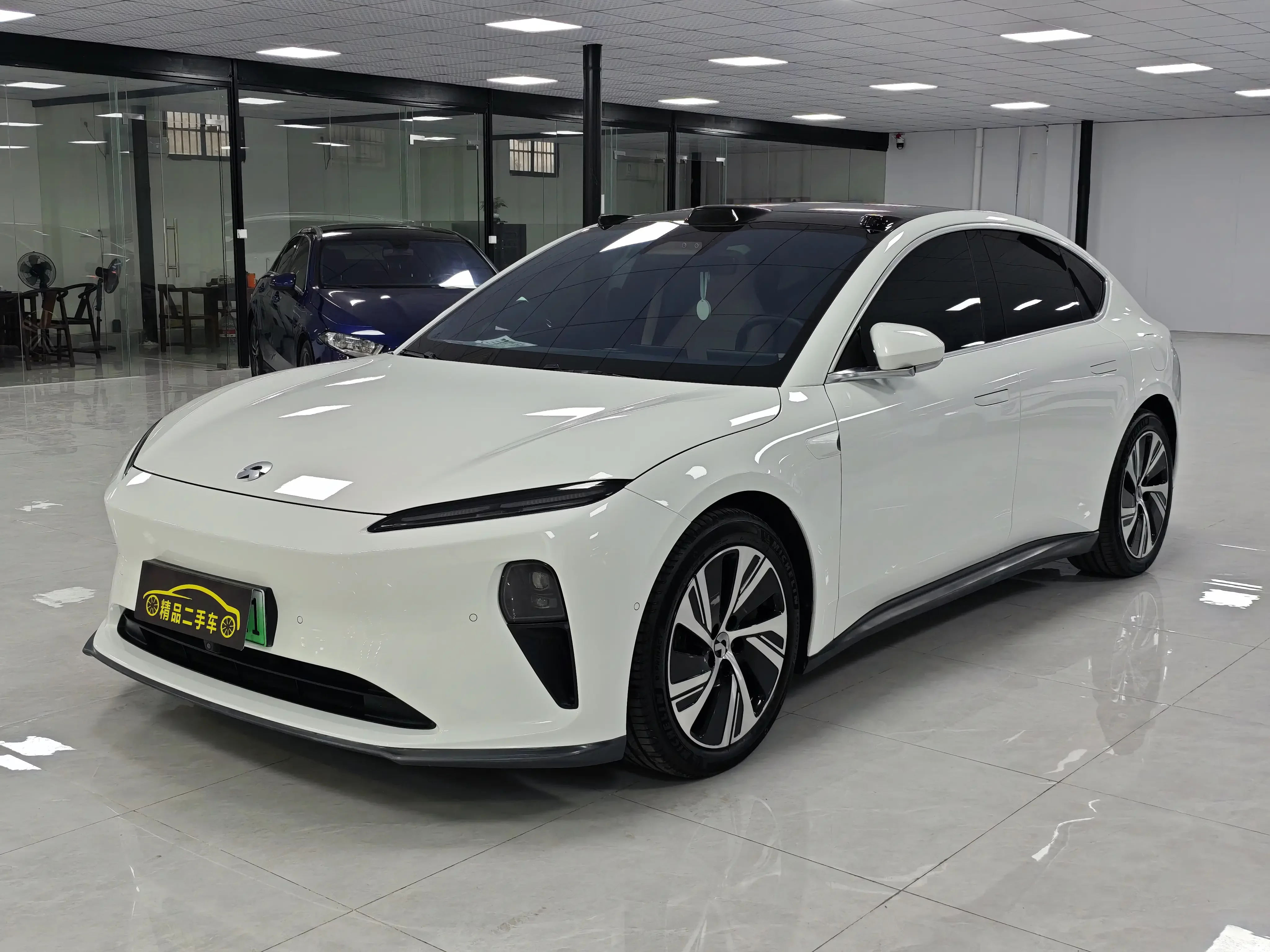 NIO ET5  из Китая