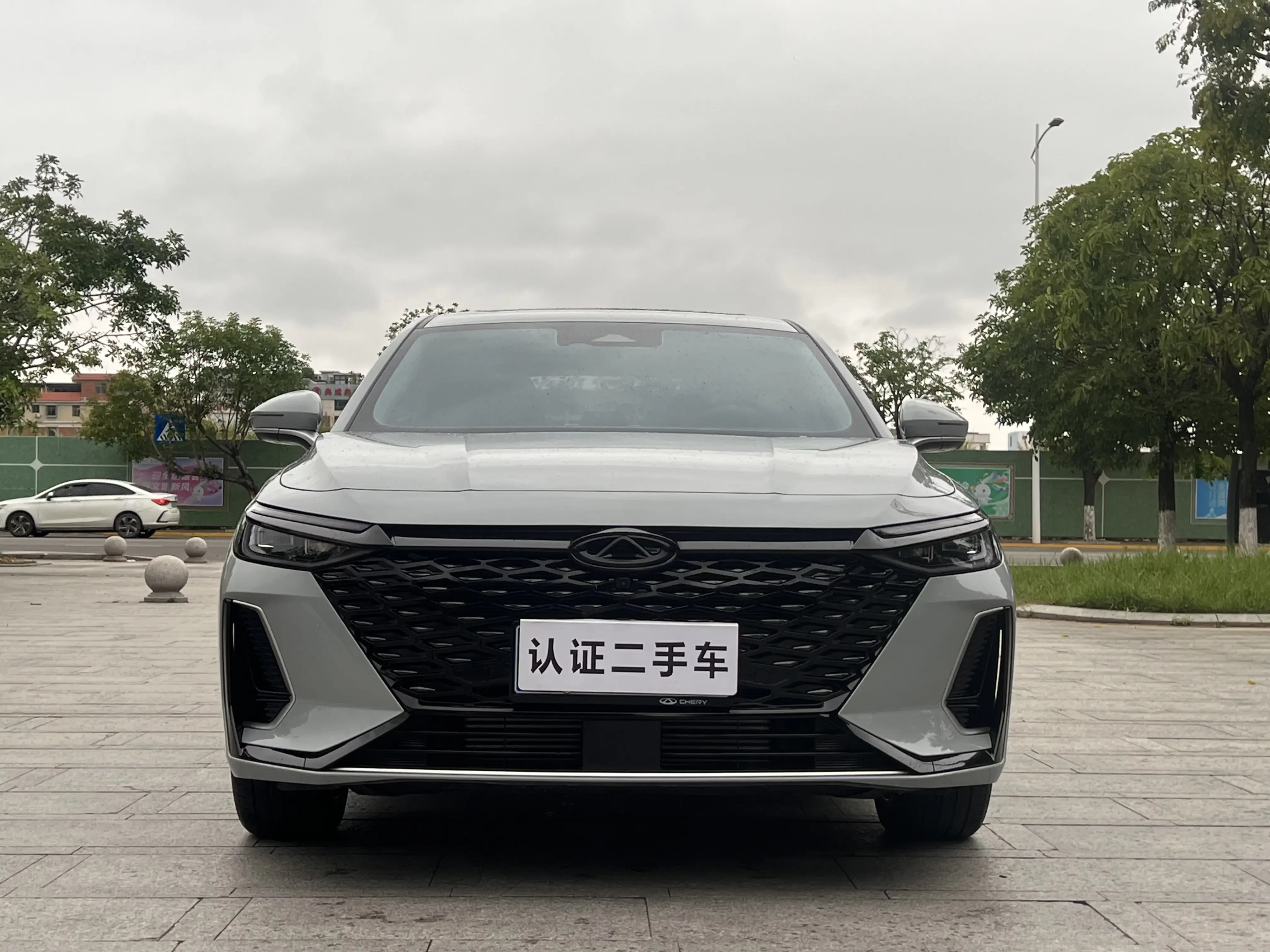 Chery Arrizo 8