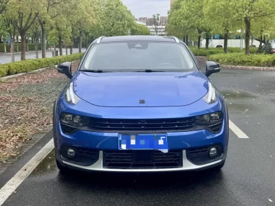 Lynk & Co 02