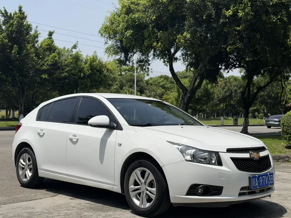 Chevrolet Monza (Cruze)  из Китая