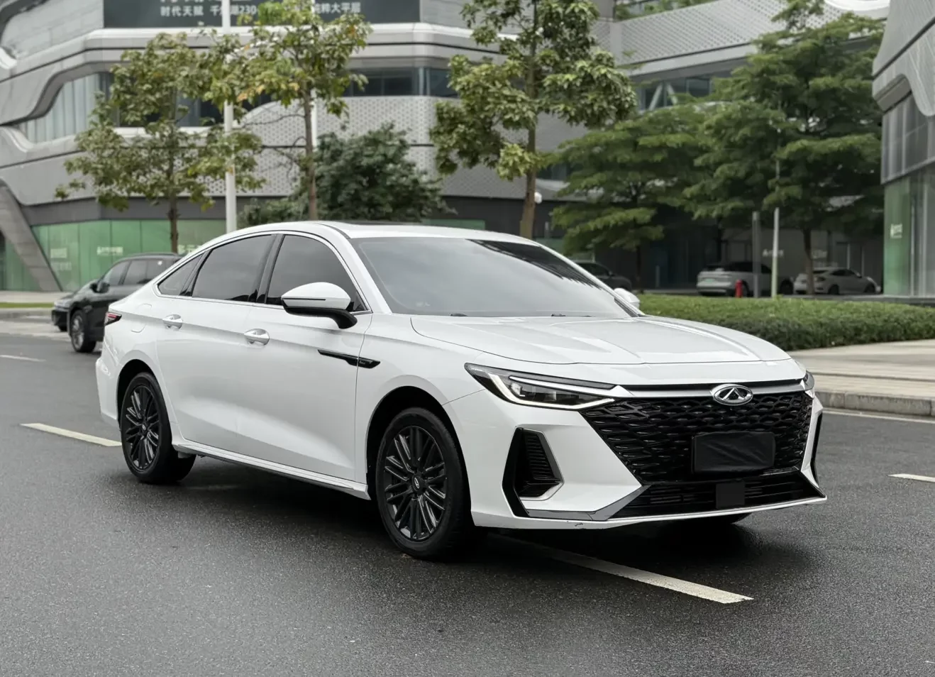 Chery Arrizo 8
