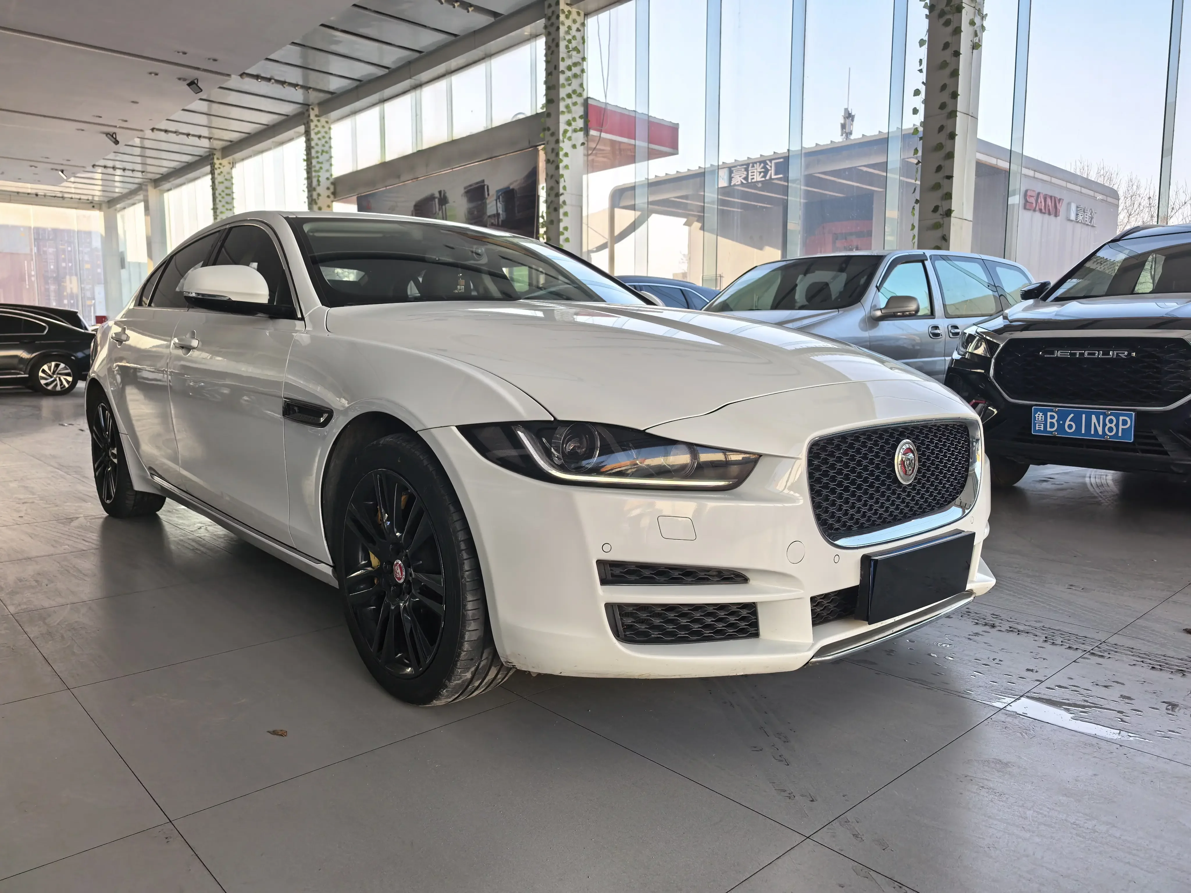 Jaguar XEL