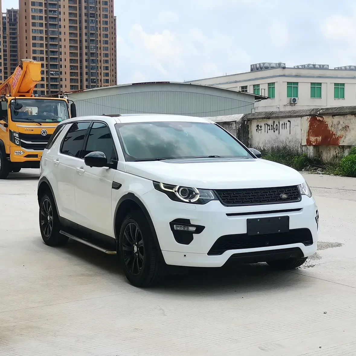 Land Rover Discover the magic