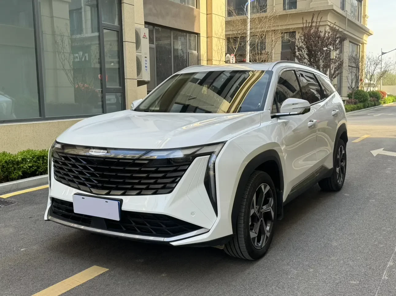 Geely Atlas L