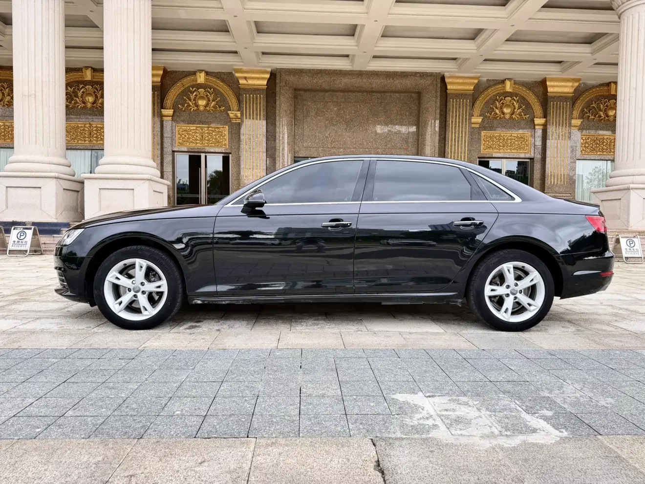 Audi A4L
