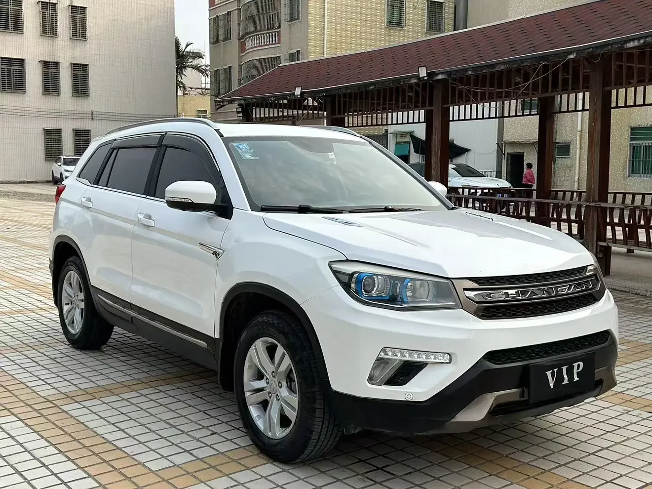Changan CS75