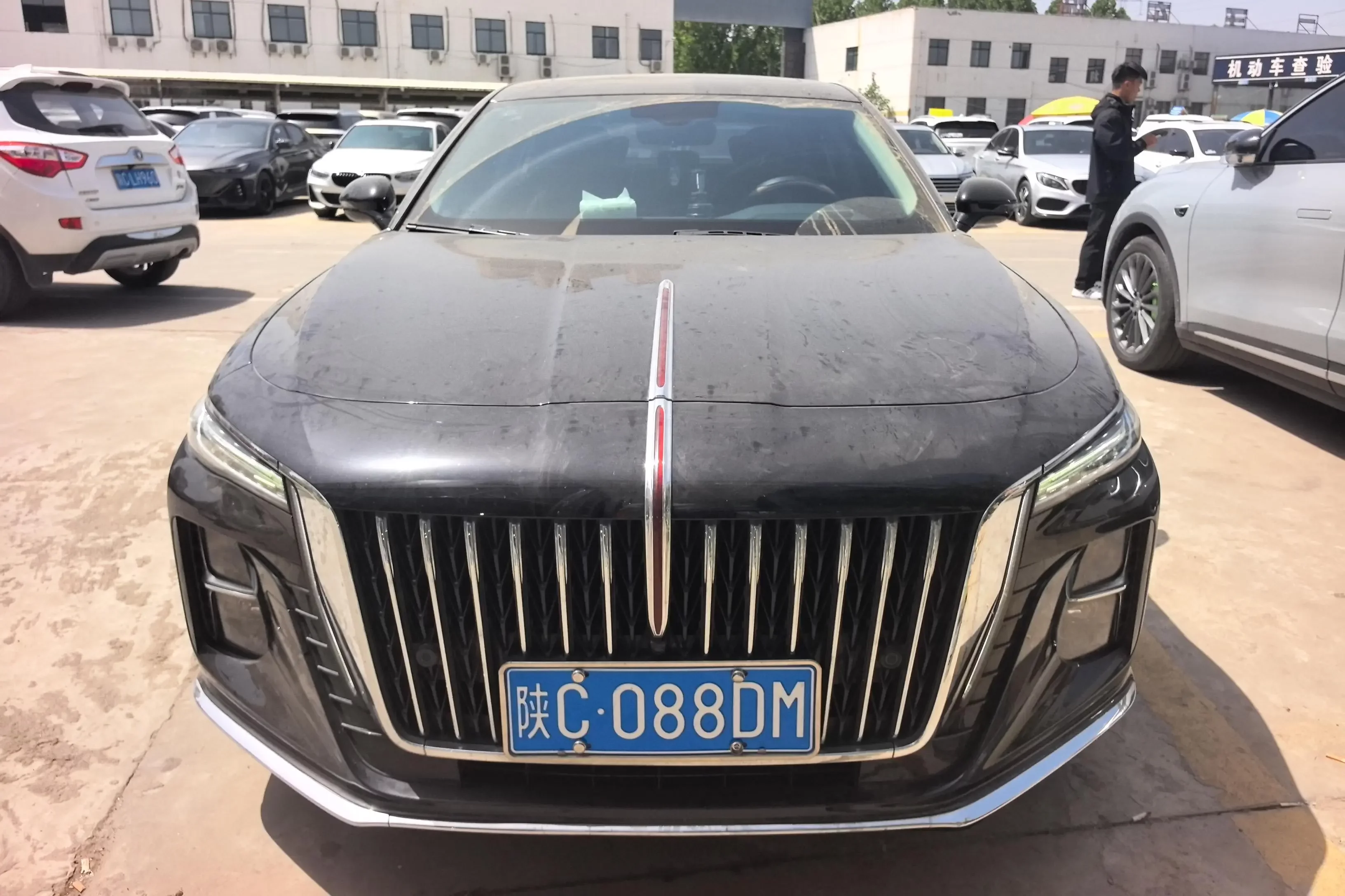 Hongqi H5