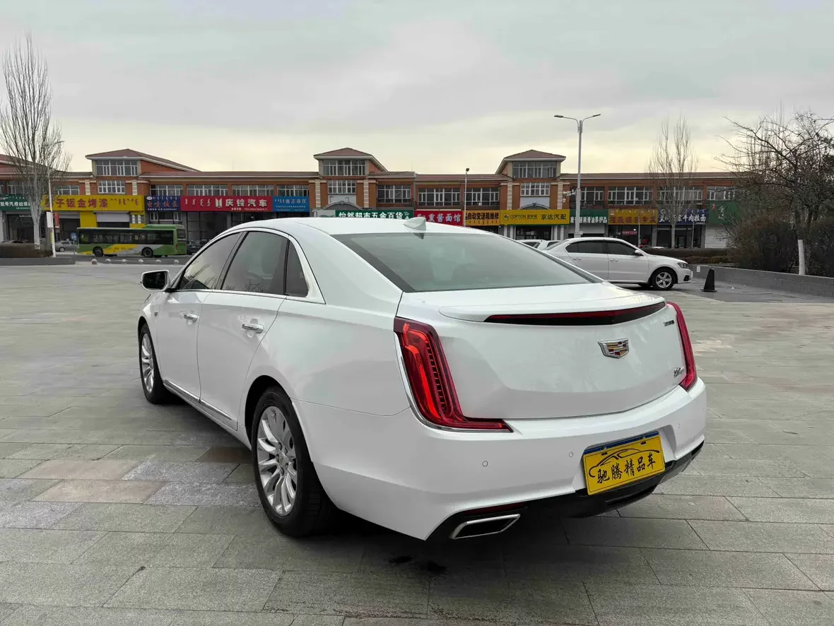 Cadillac XTS