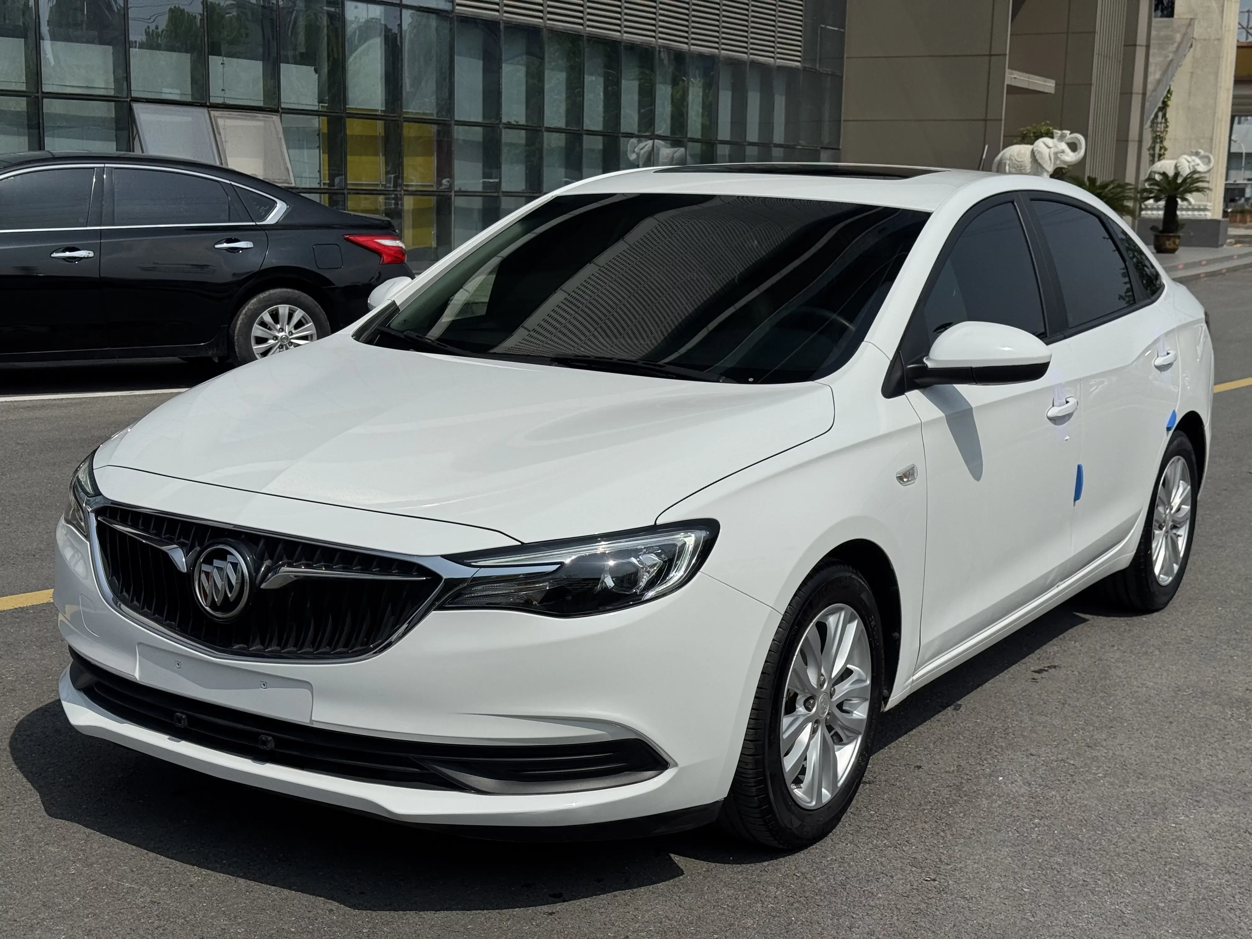 Buick Yinglang