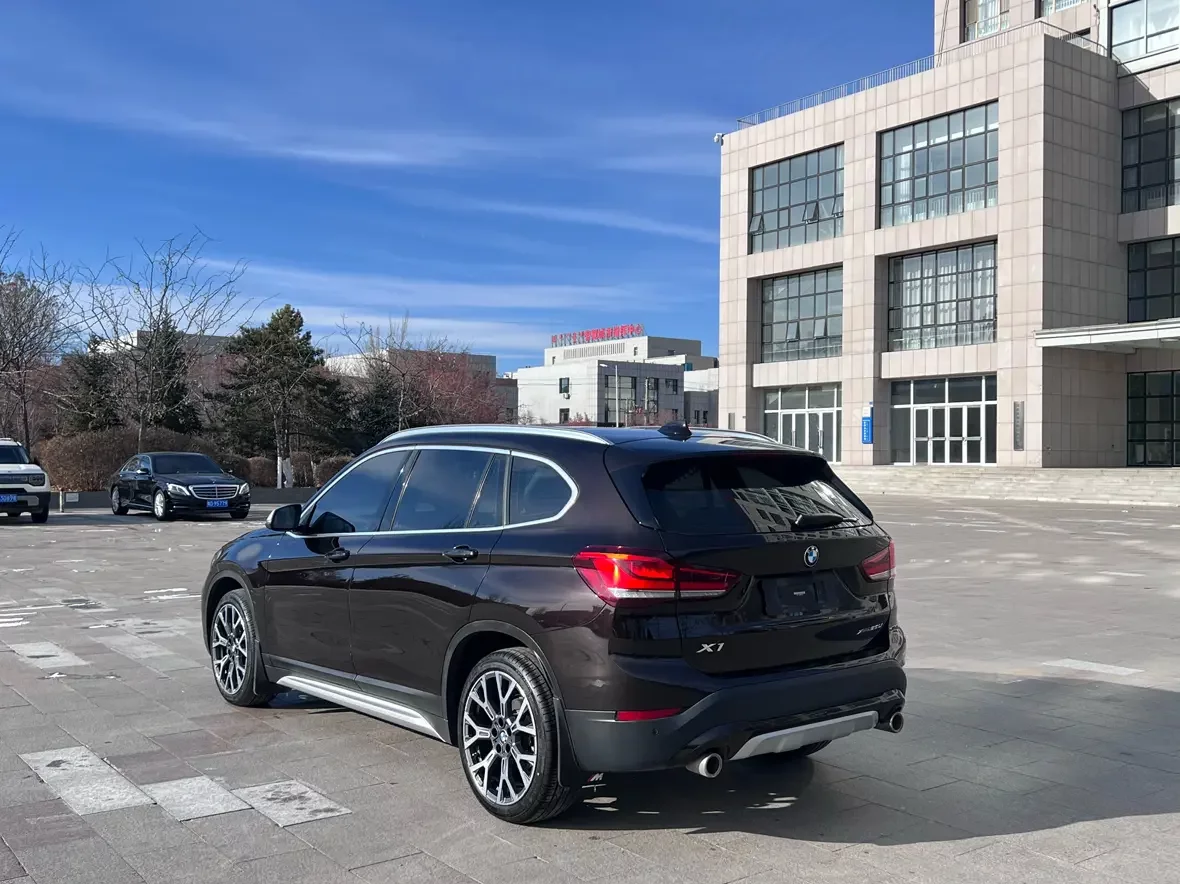 BMW X1