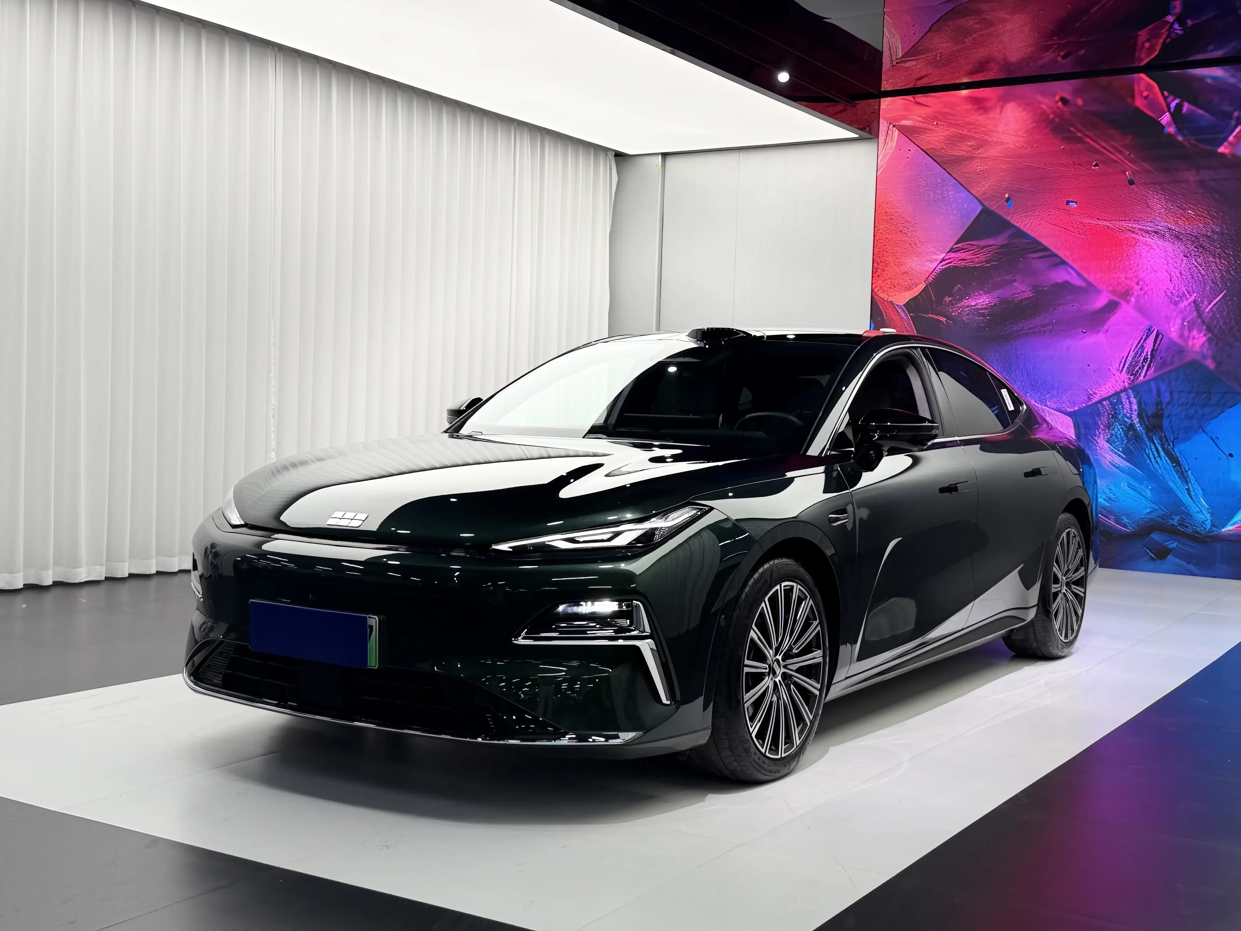 Geely Galaxy Star 8 PHEV