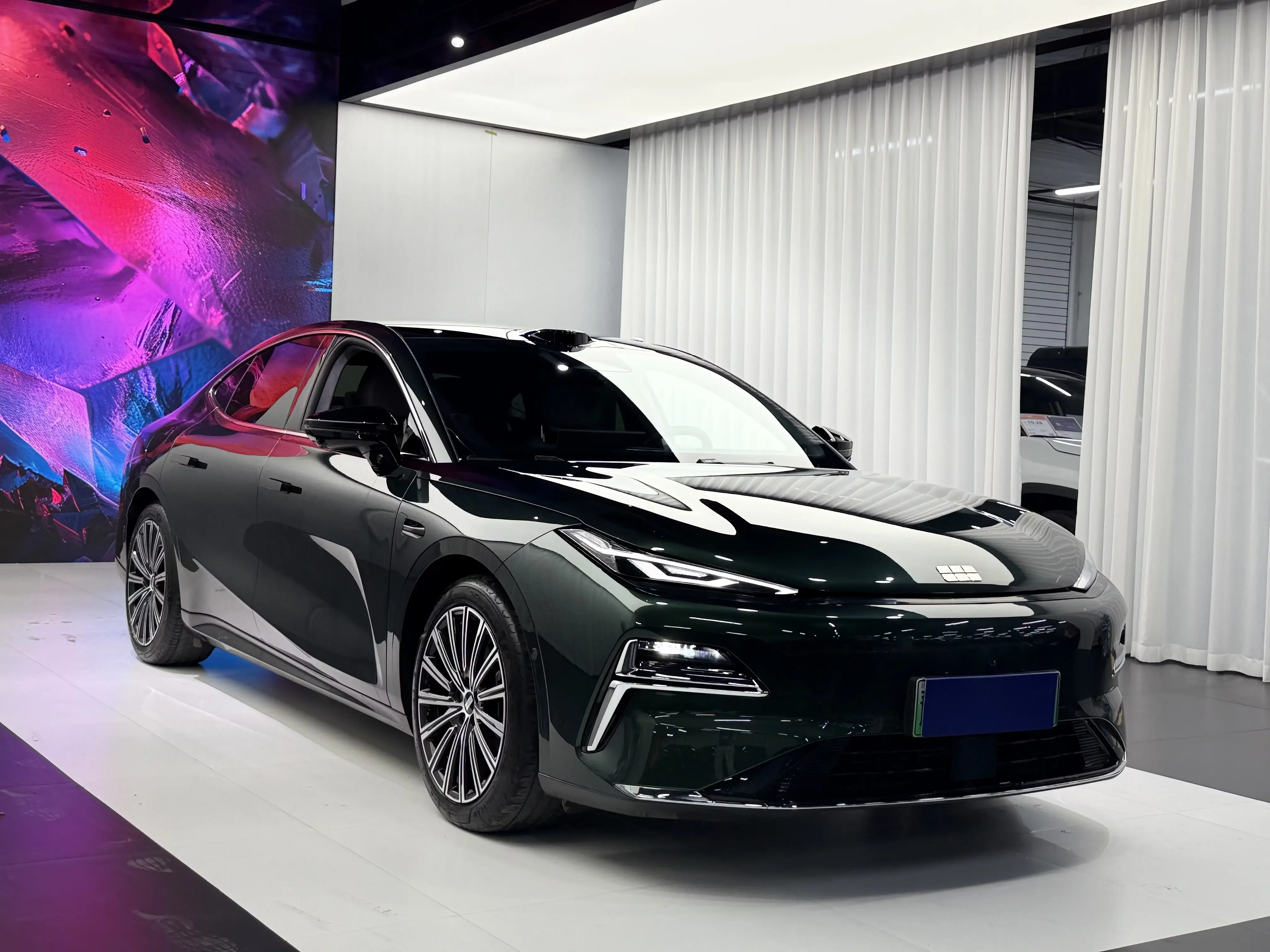 Geely Galaxy Star 8 PHEV