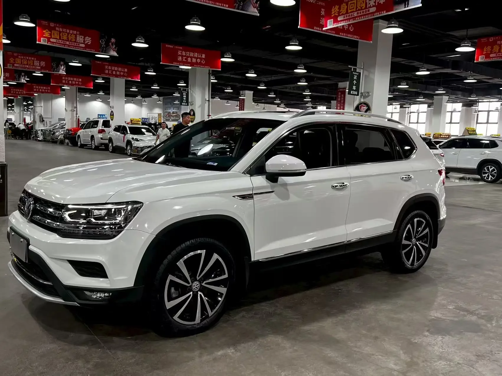 Volkswagen Tharu