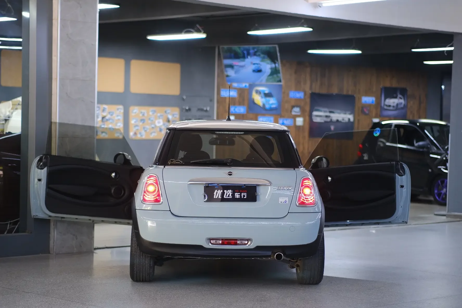 MINI 