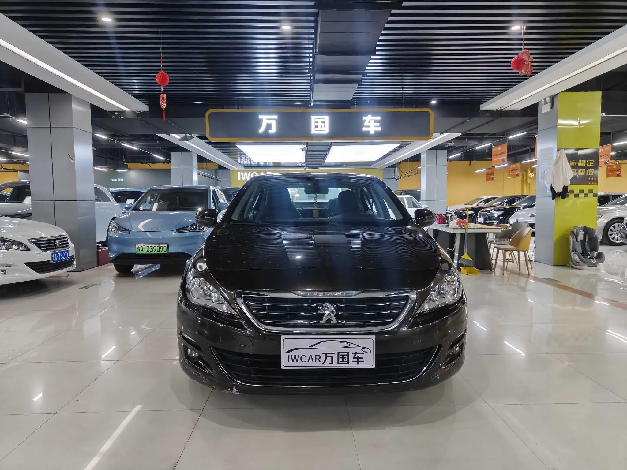Peugeot 408