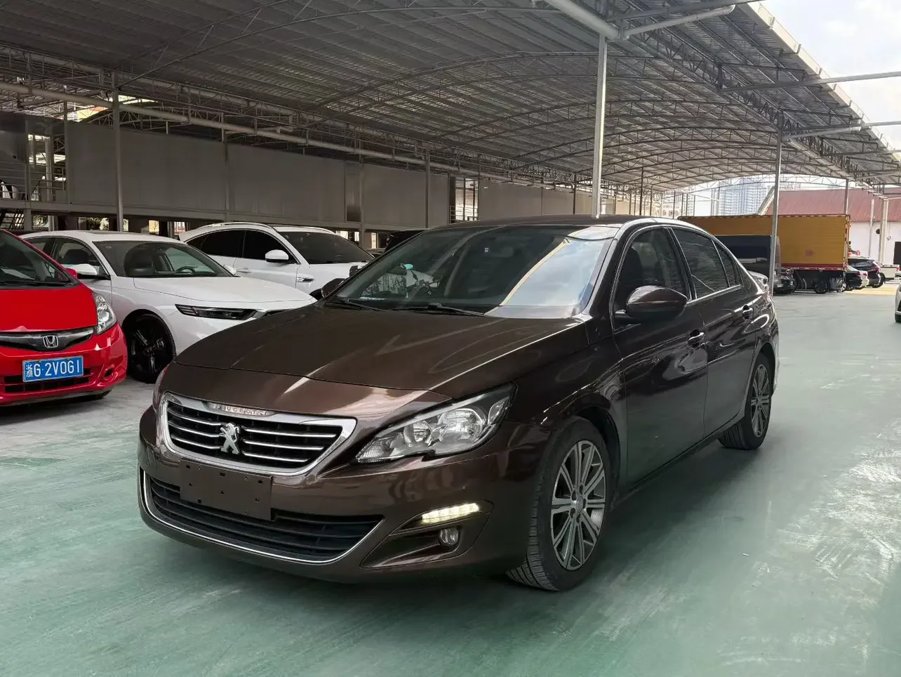 Peugeot 408