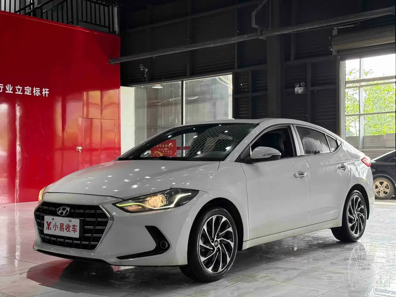 Hyundai lead