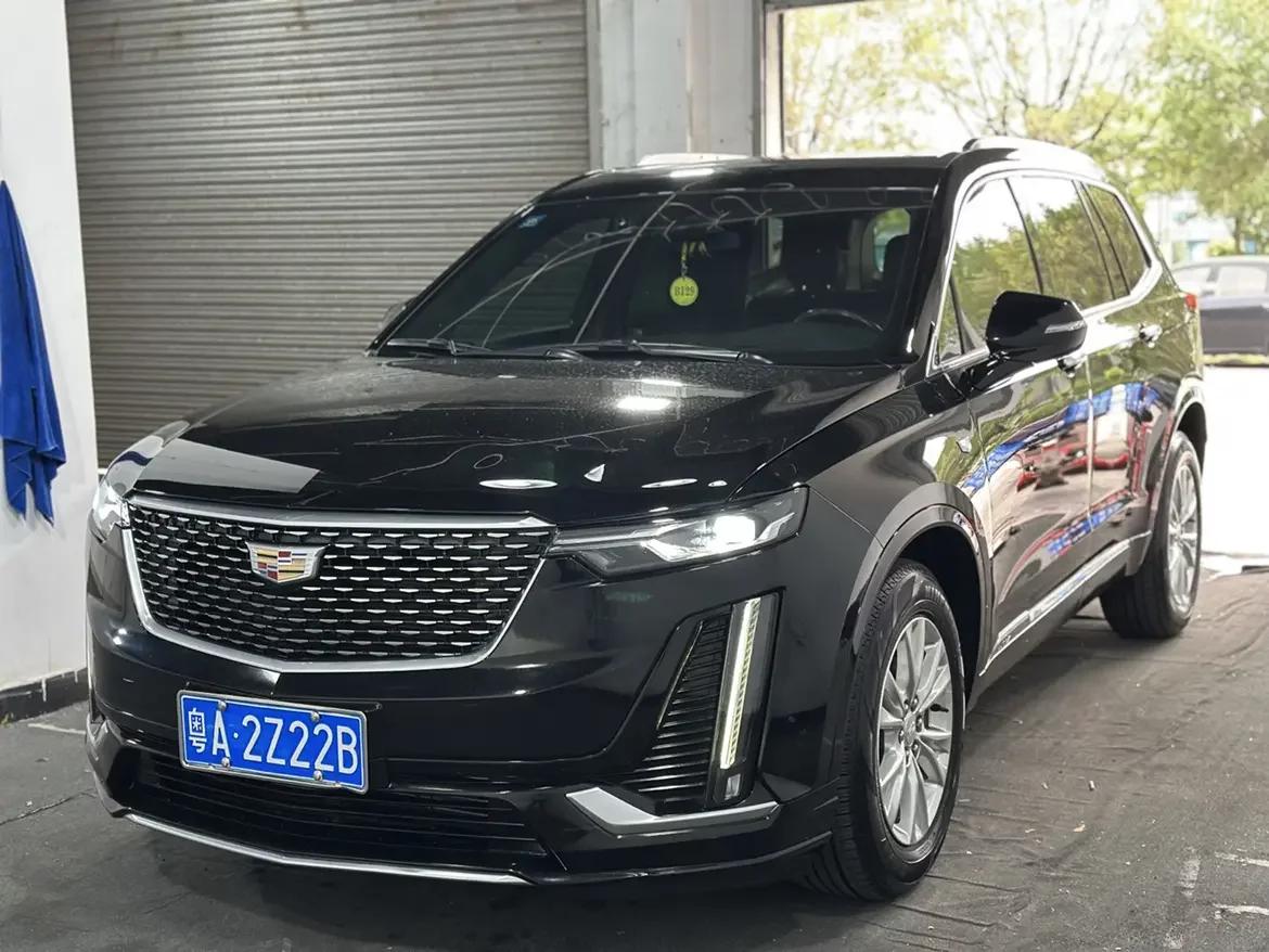 Cadillac XT6