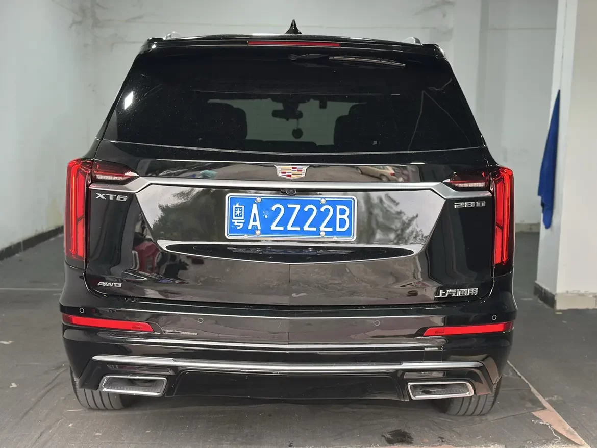 Cadillac XT6