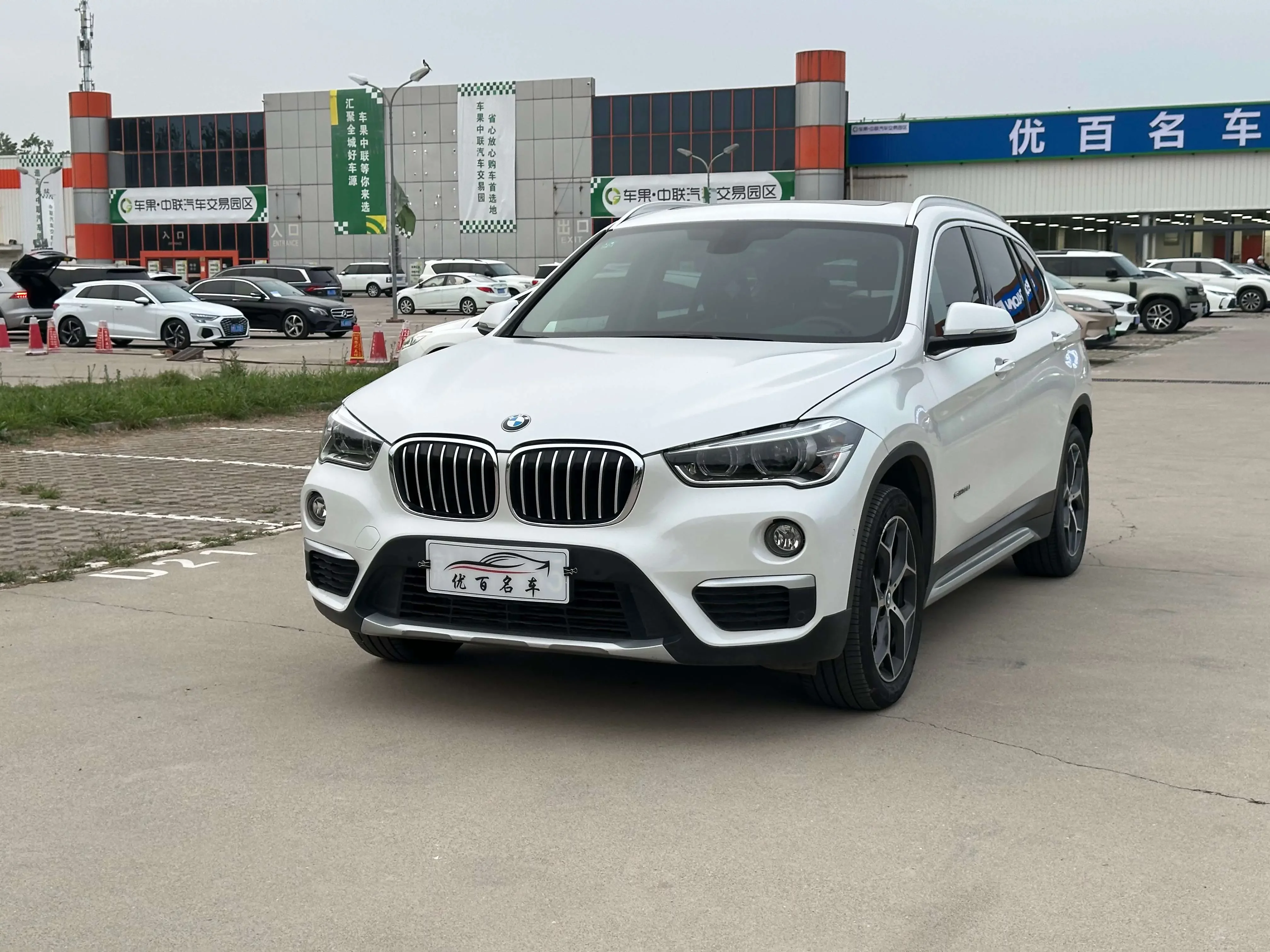 BMW X1