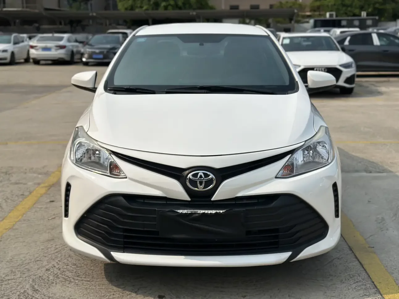 Toyota Vios  из Китая