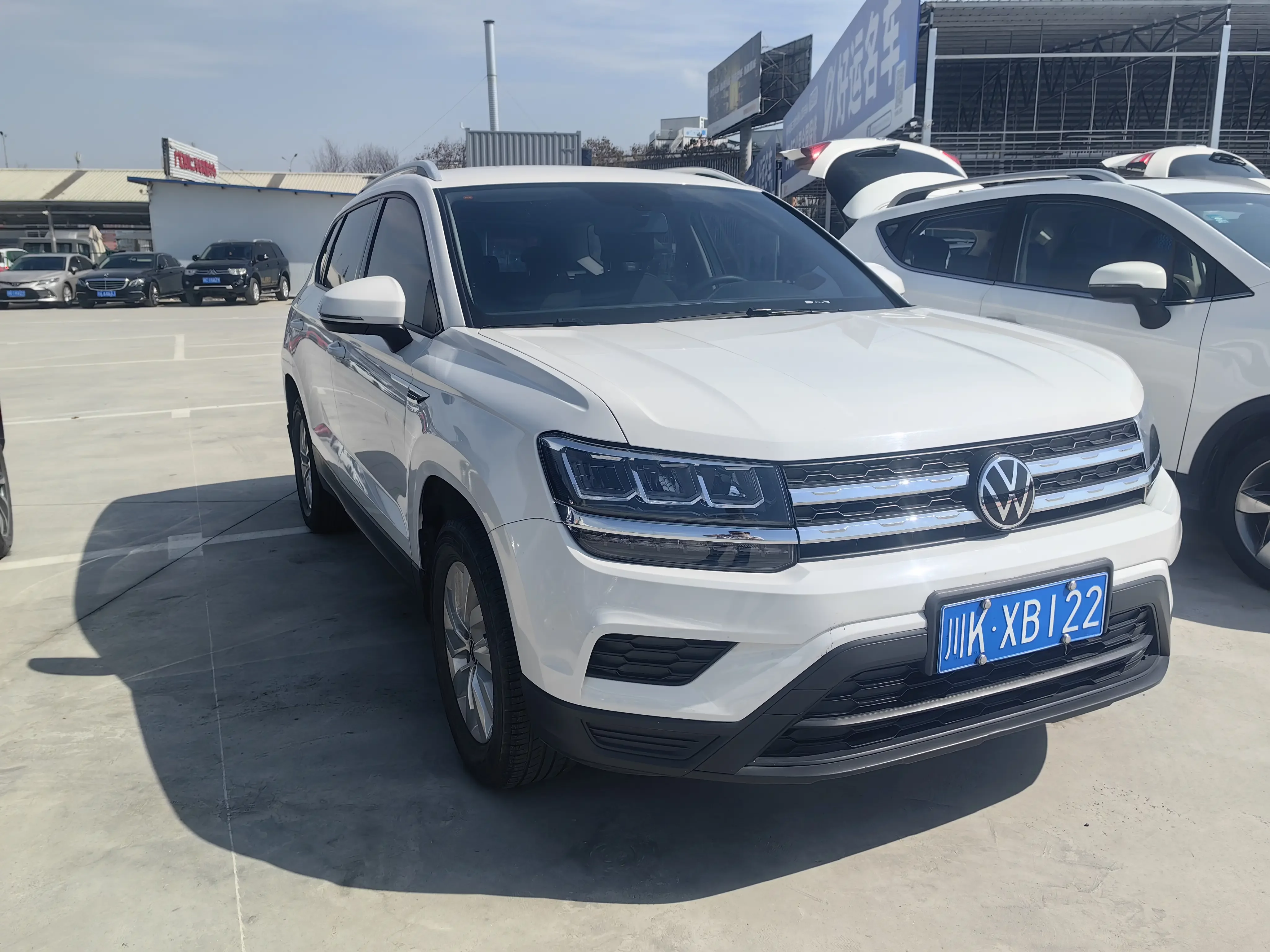 Volkswagen Tharu