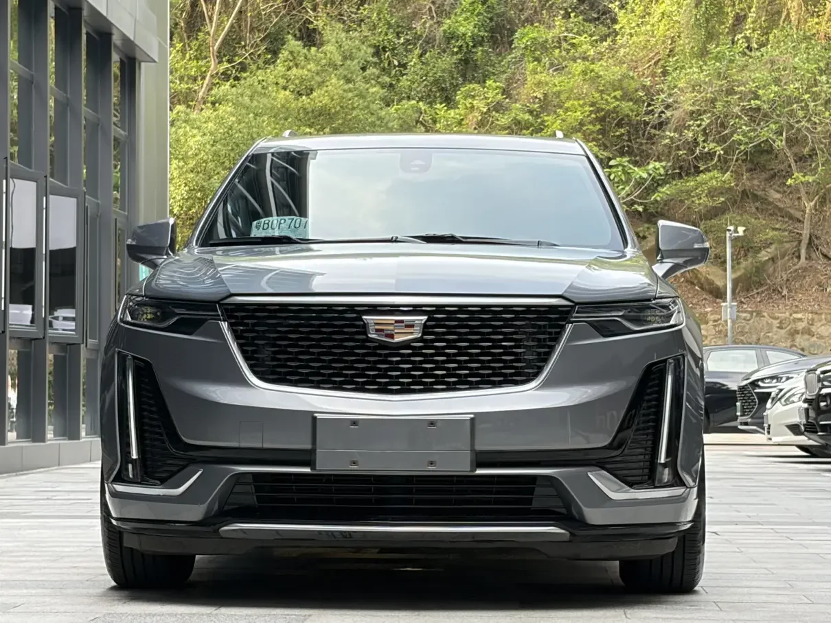 Cadillac XT6