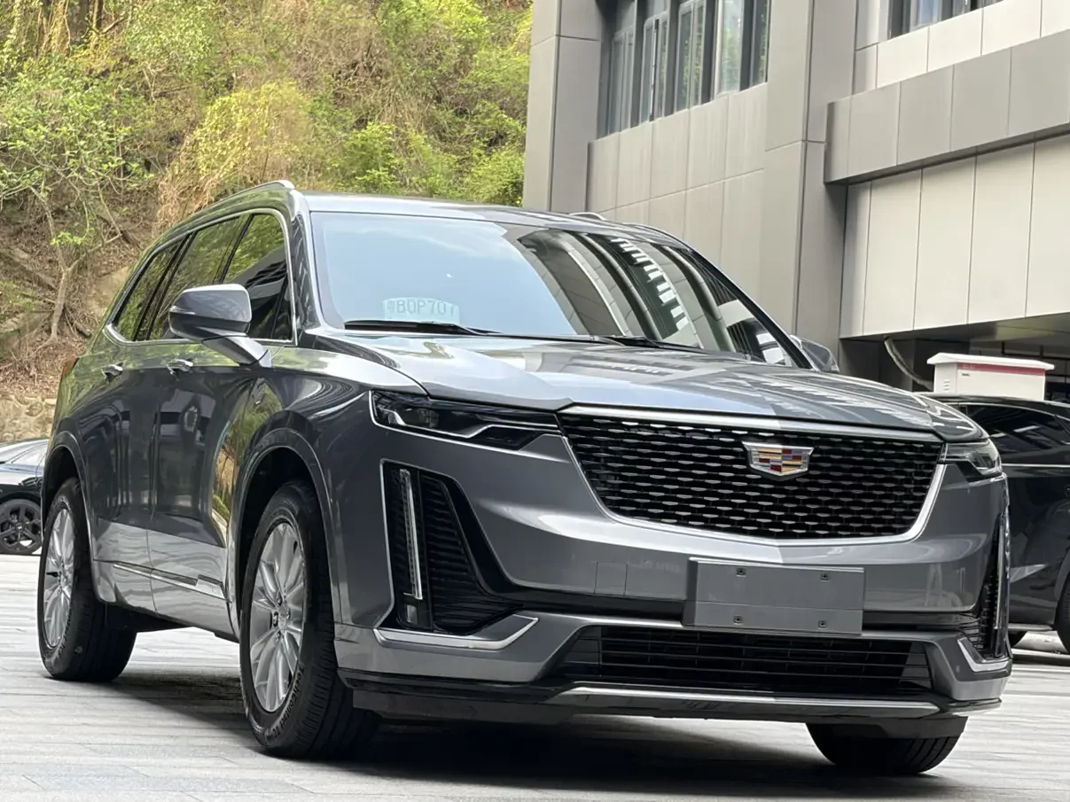 Cadillac XT6