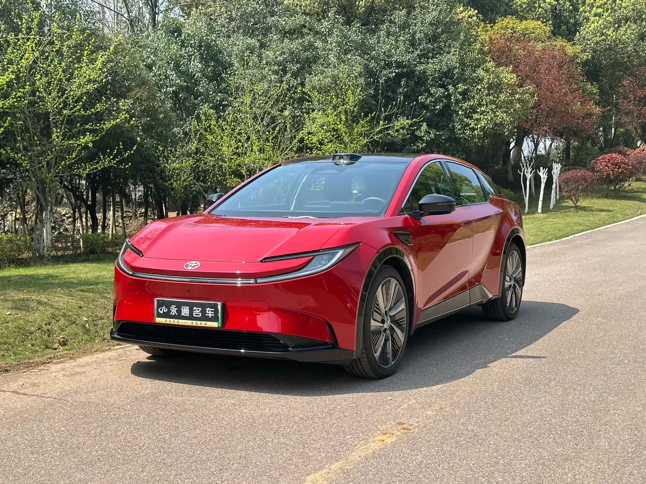 Toyota bZ5