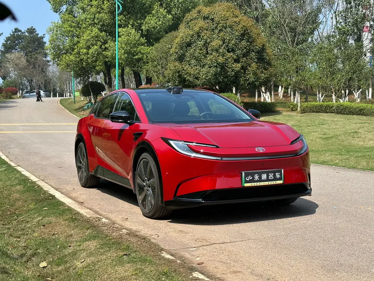 Toyota bZ5