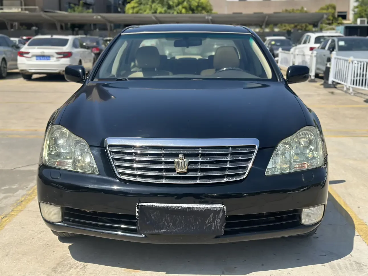 Toyota crown