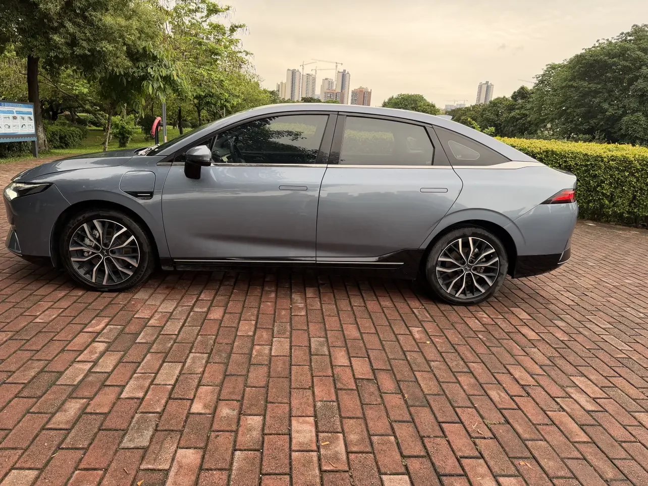 Xpeng P5