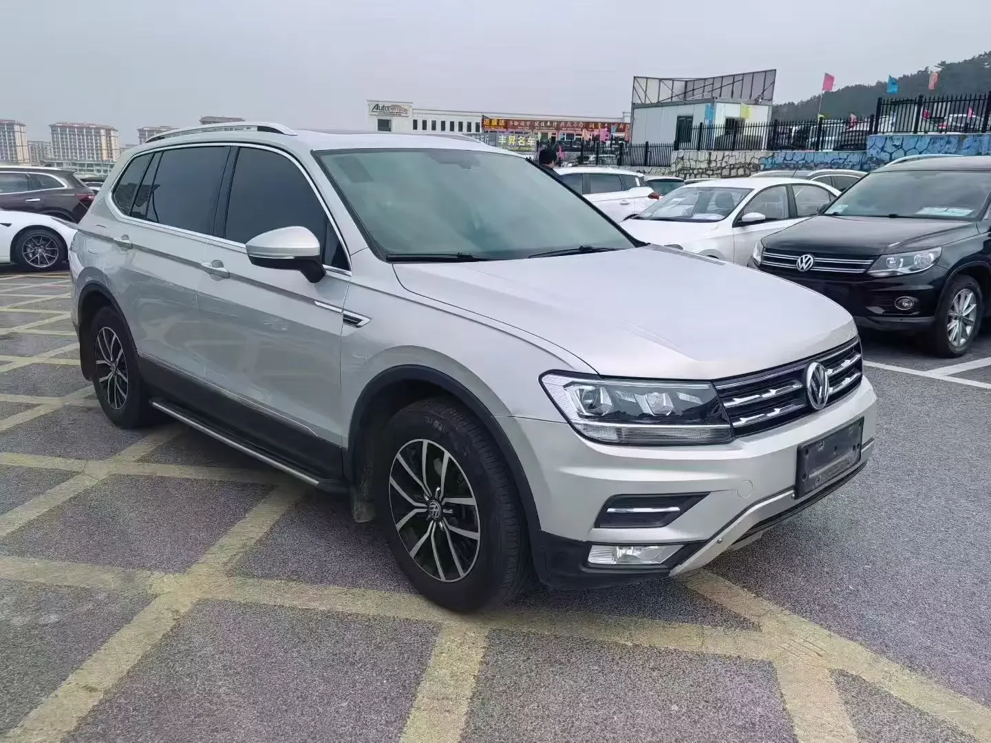 Volkswagen Tiguan L