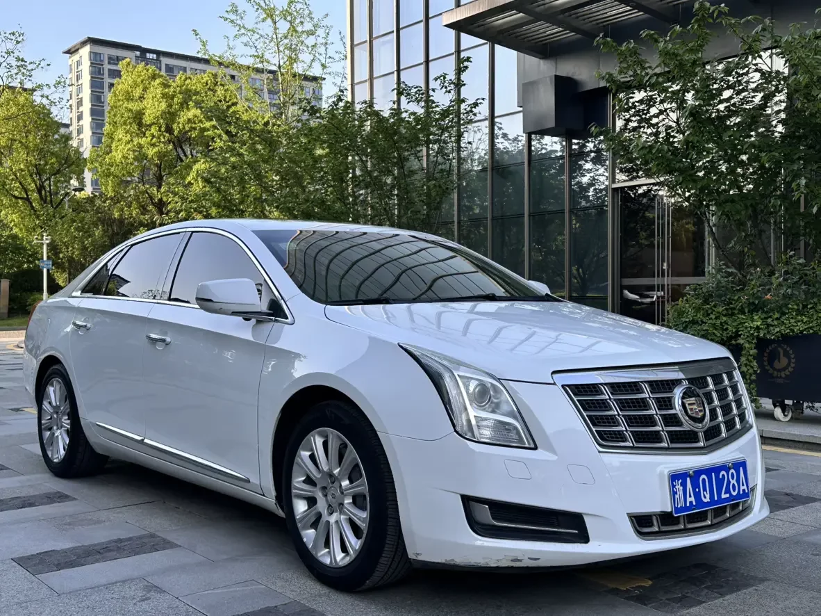 Cadillac XTS