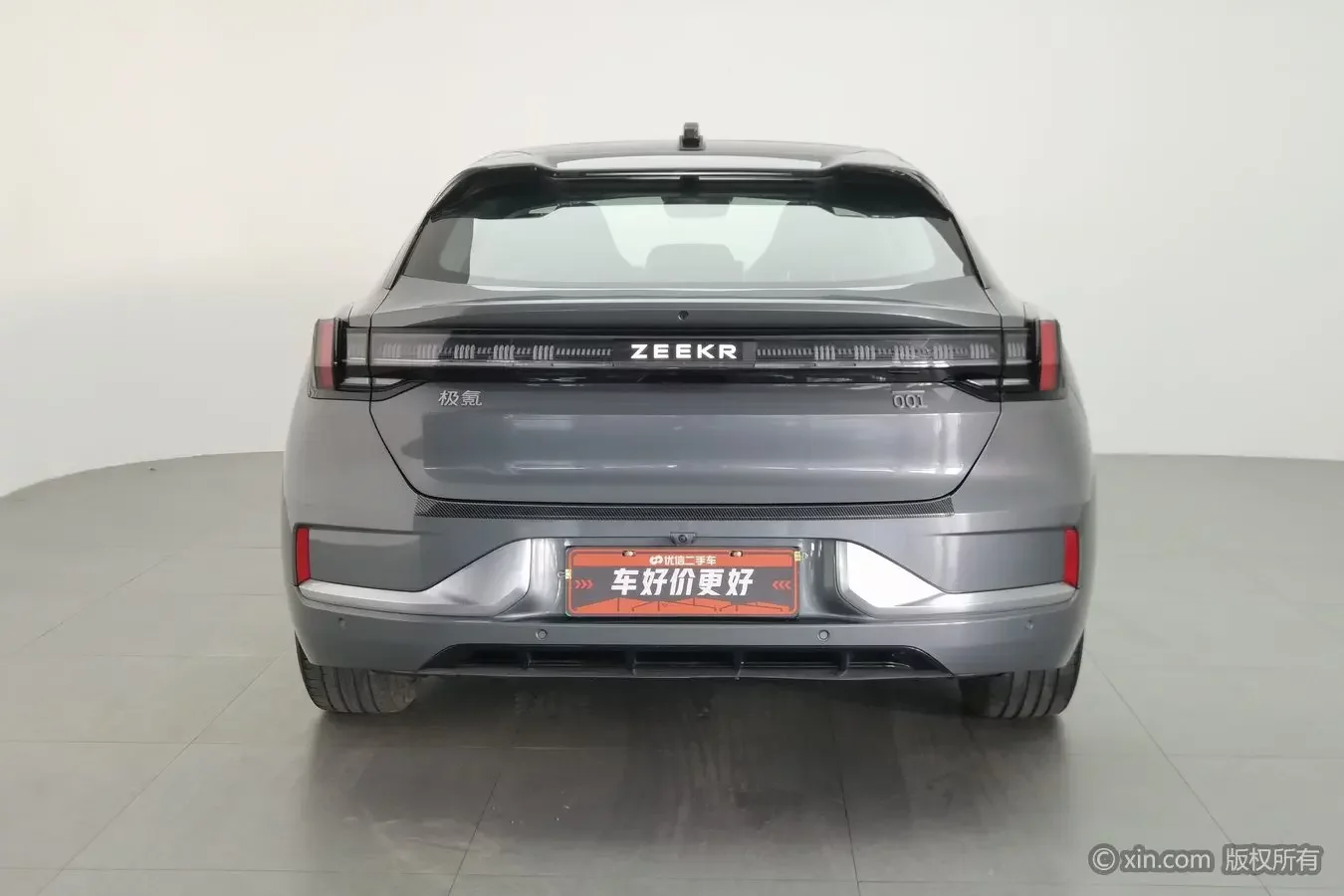 ZEEKR 001