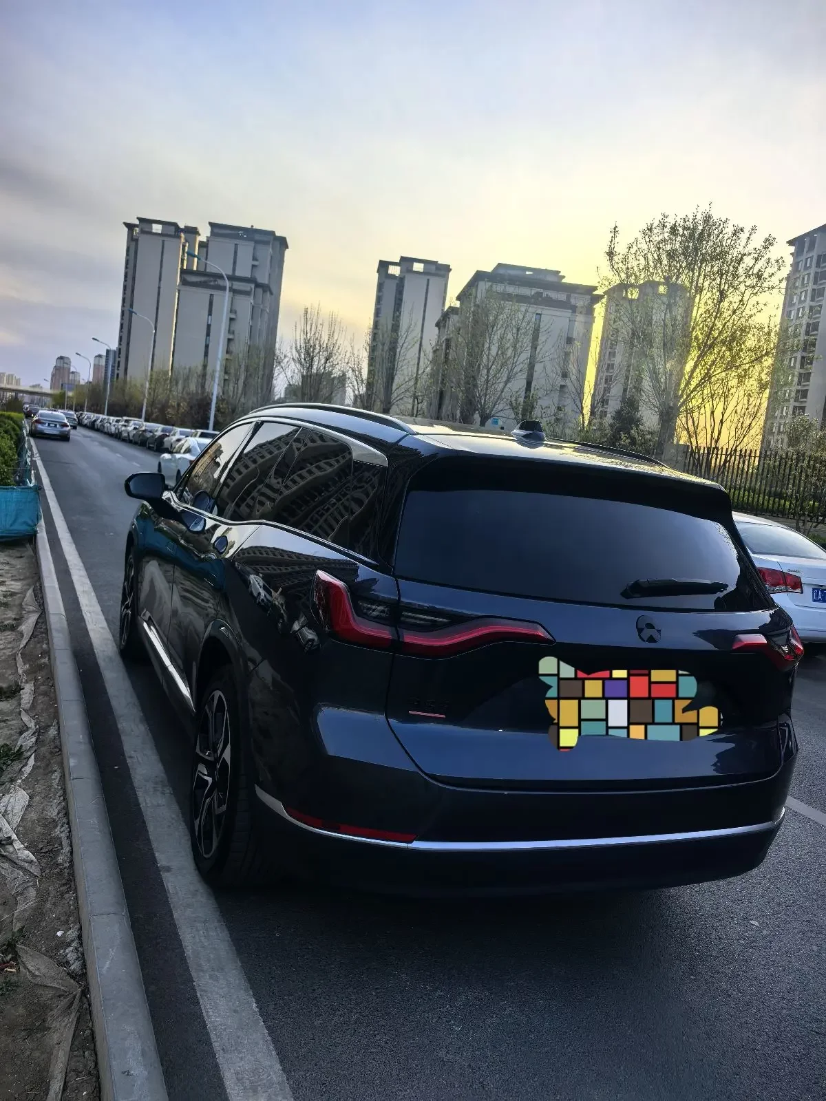 NIO ES8