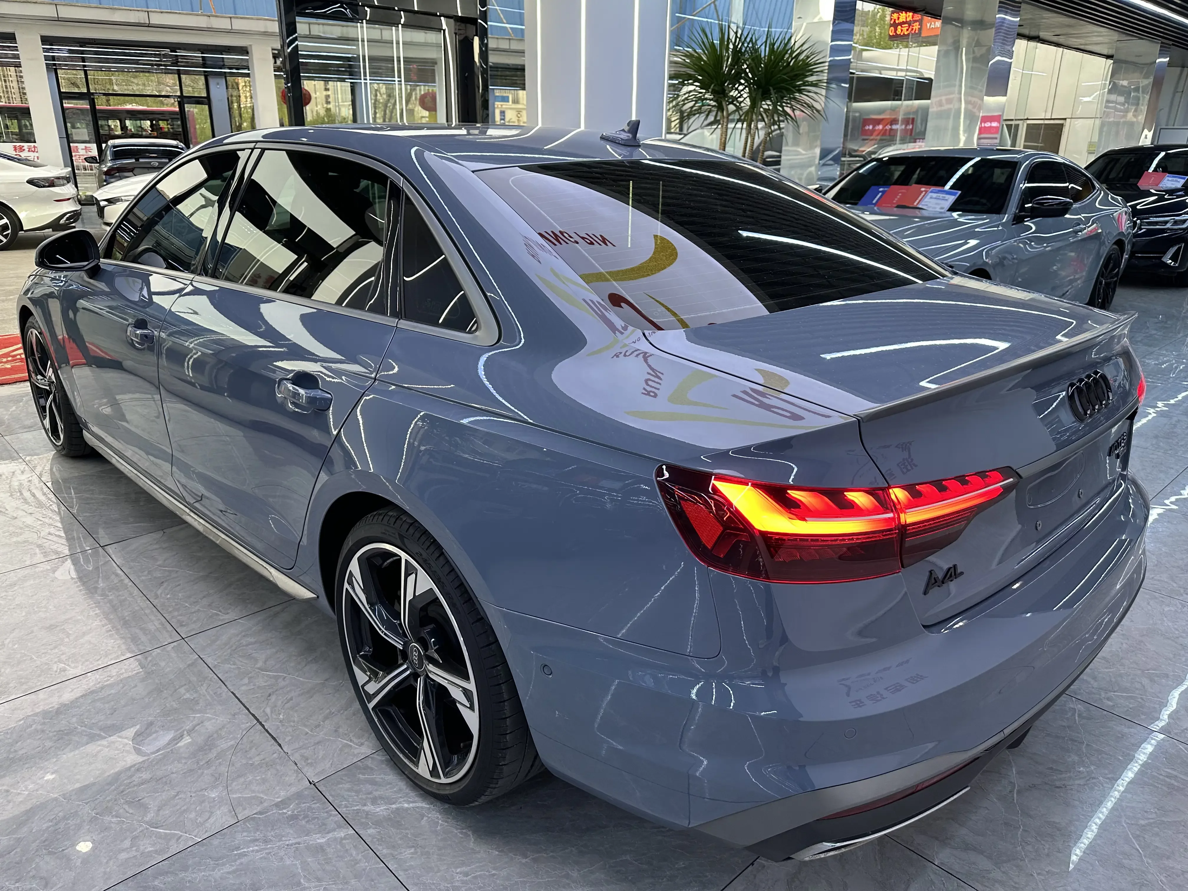 Audi A4L