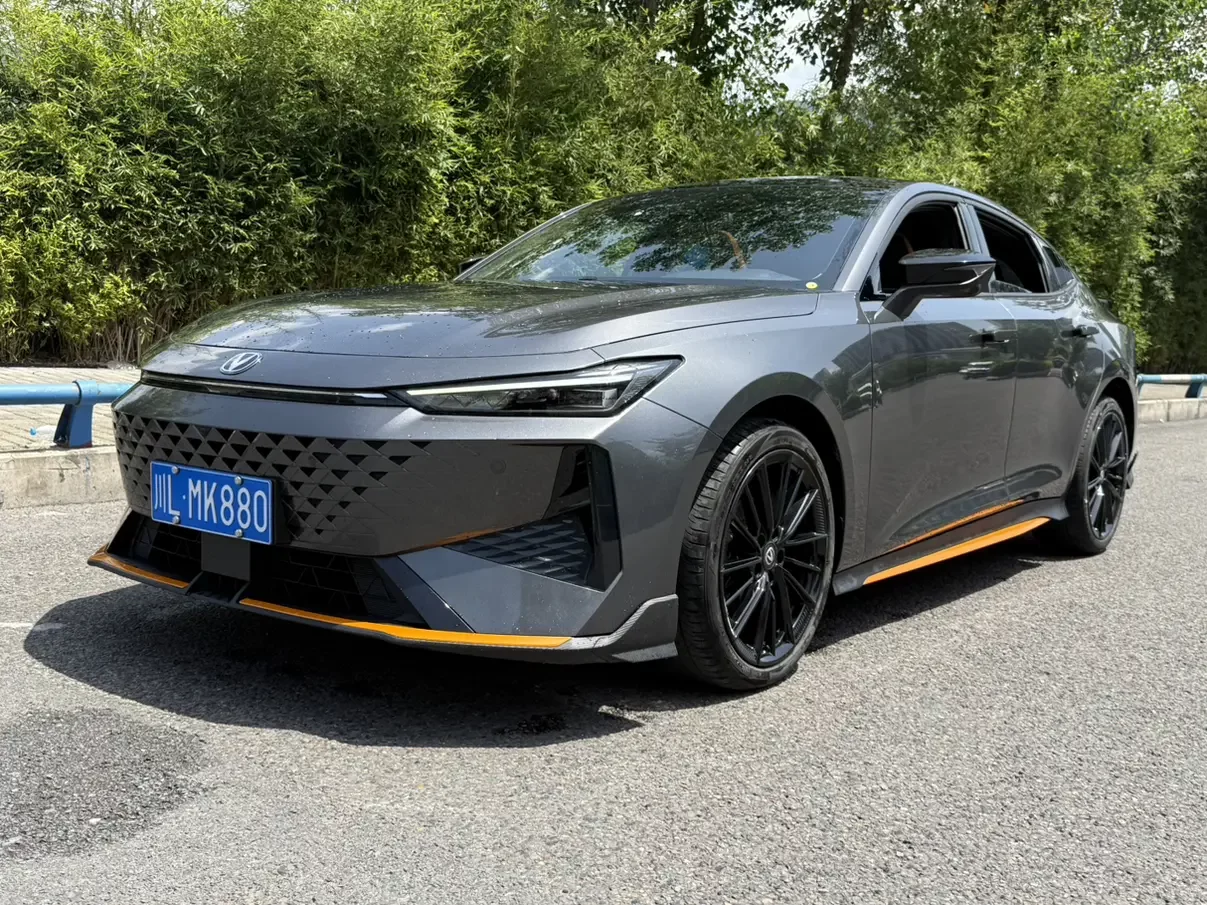 Changan UNI-V