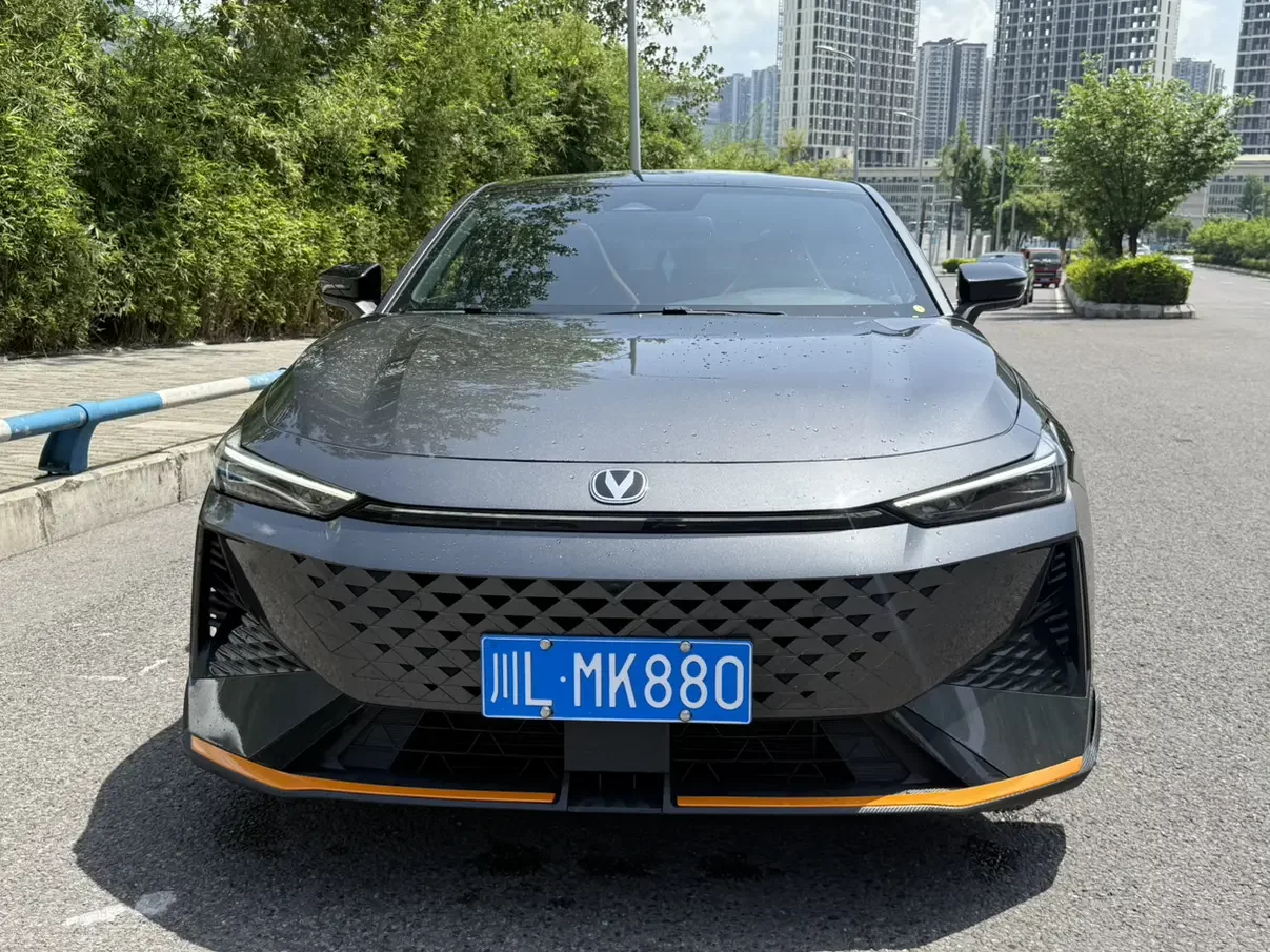 Changan UNI-V
