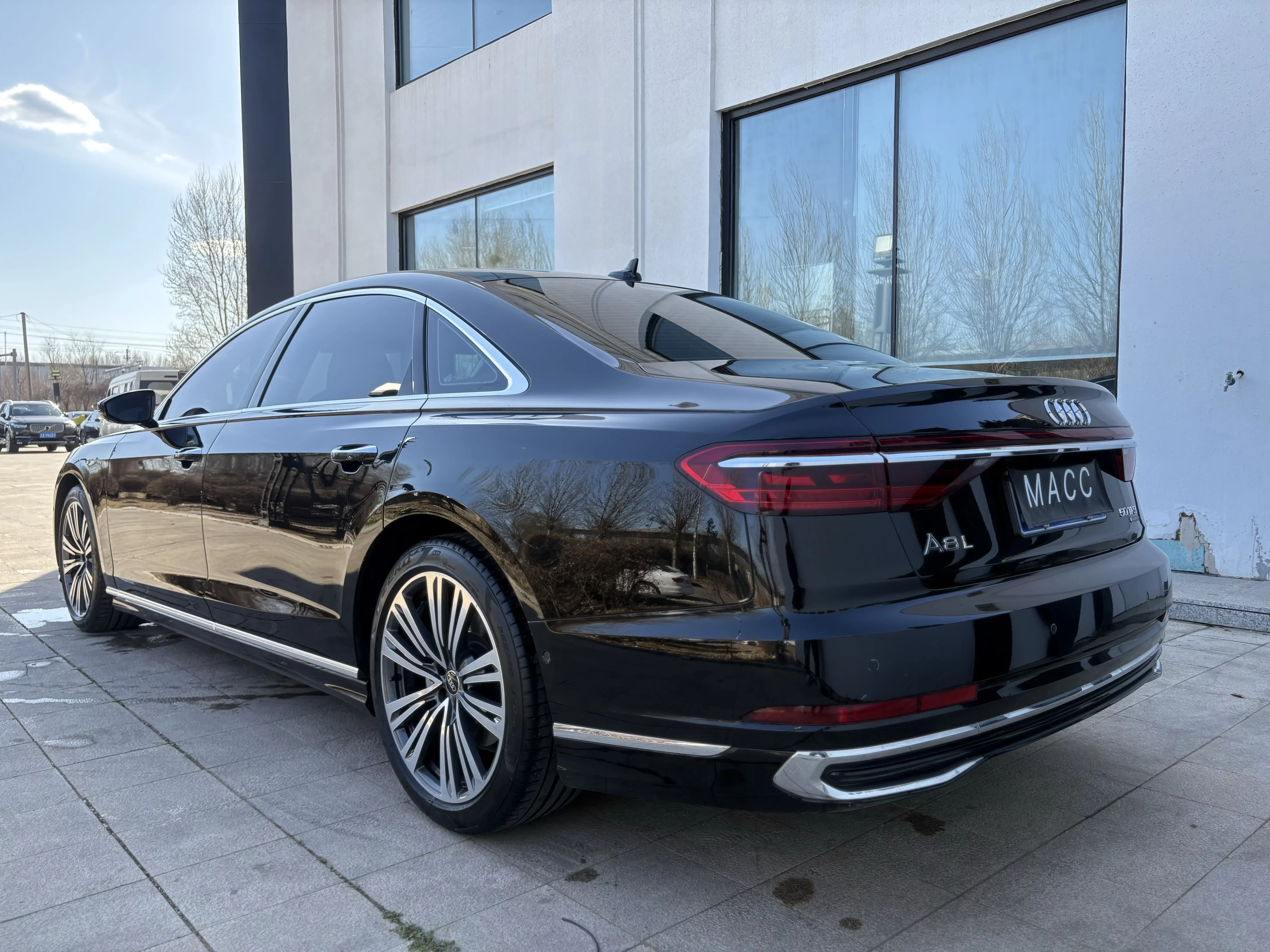 Audi A8