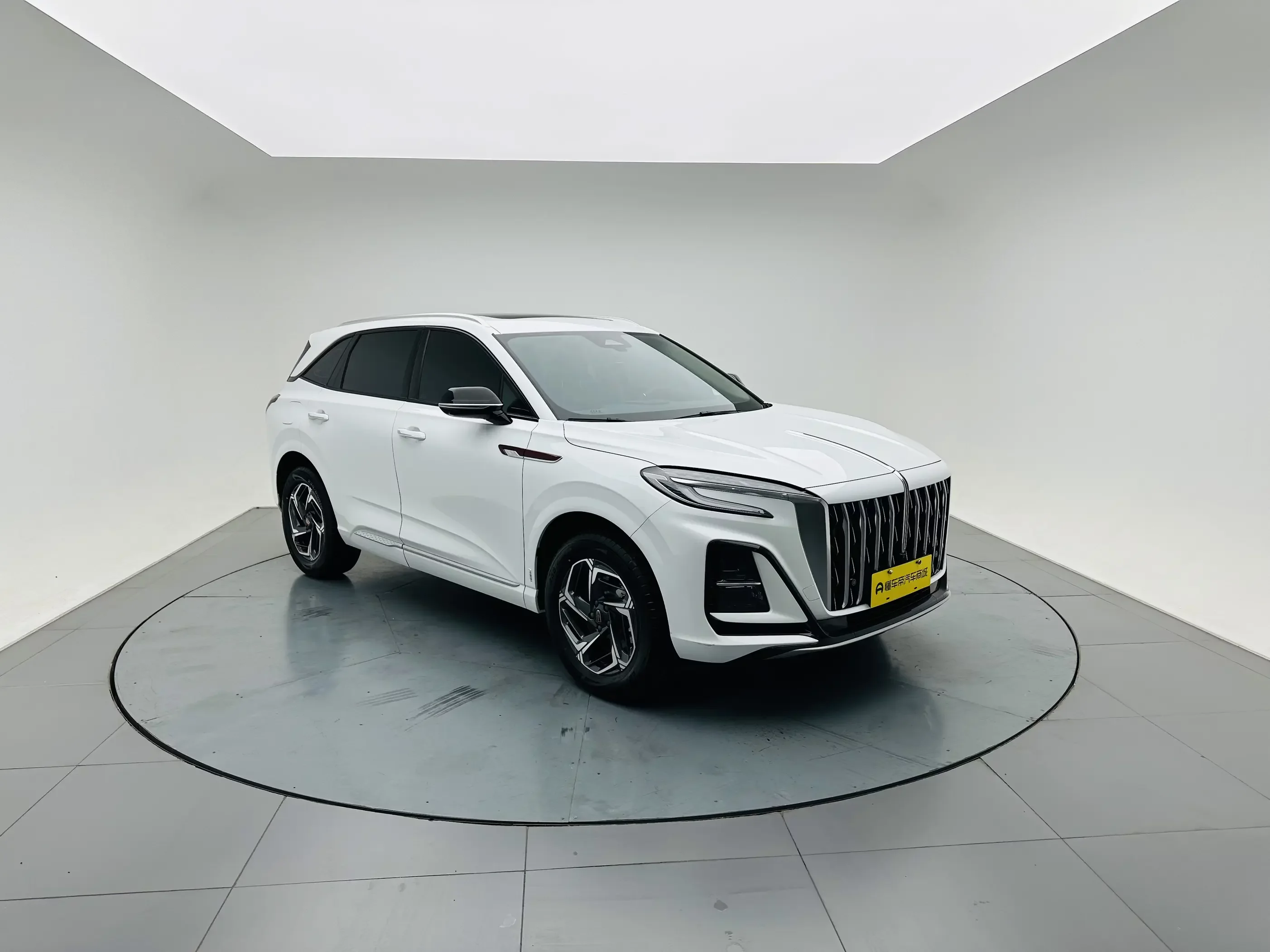 Hongqi HS3