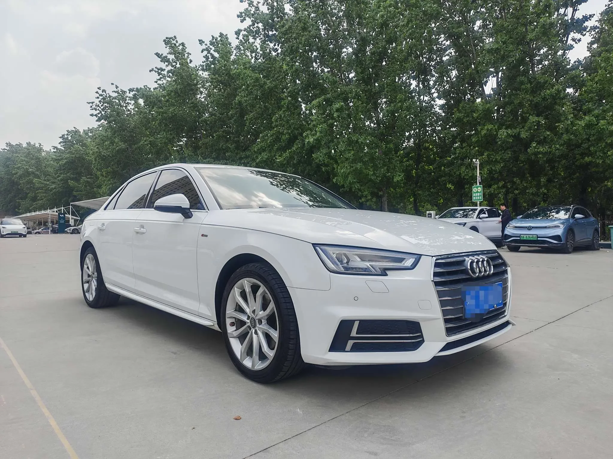 Audi A4L