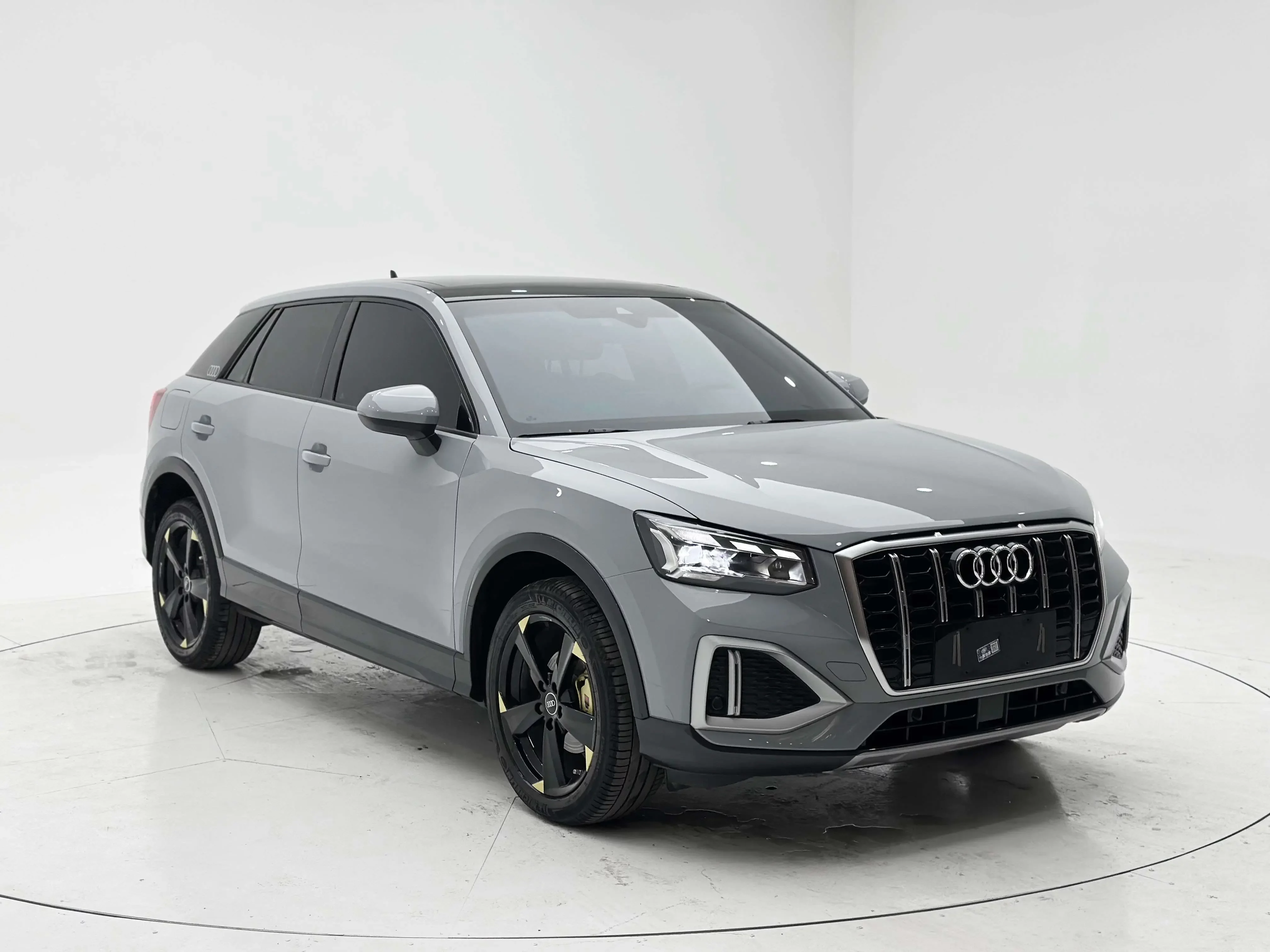 Audi Q2L