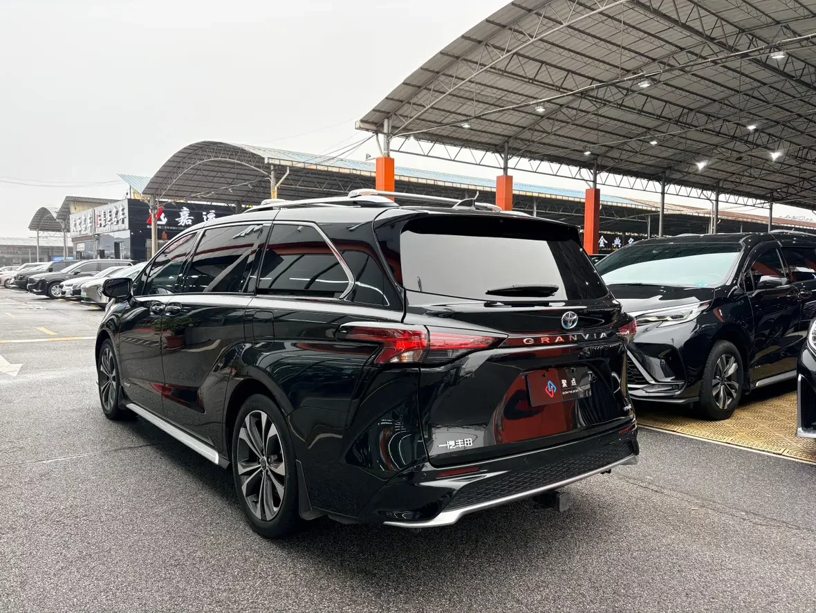 Toyota Granvia