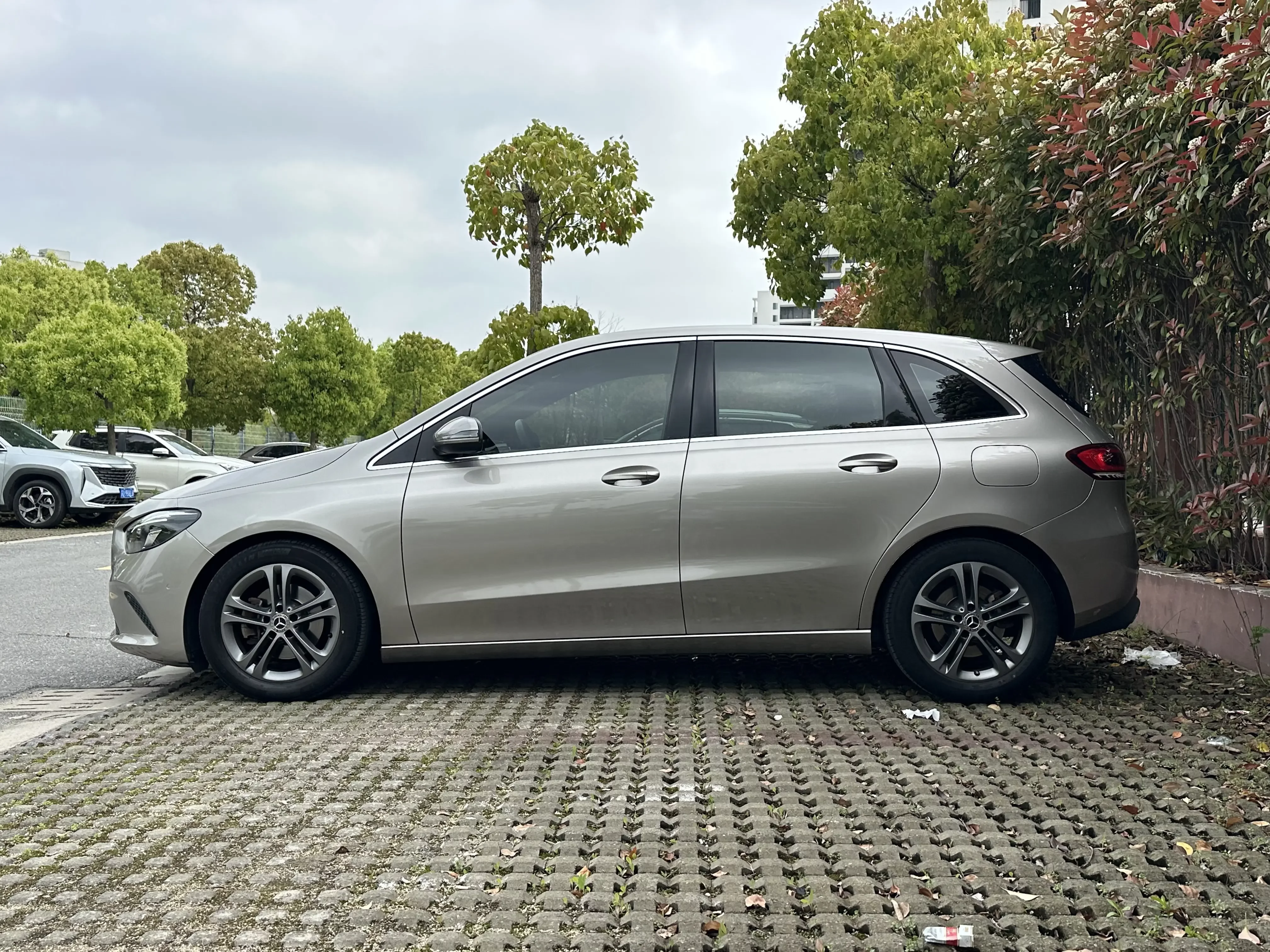 Mercedes-Benz B Class