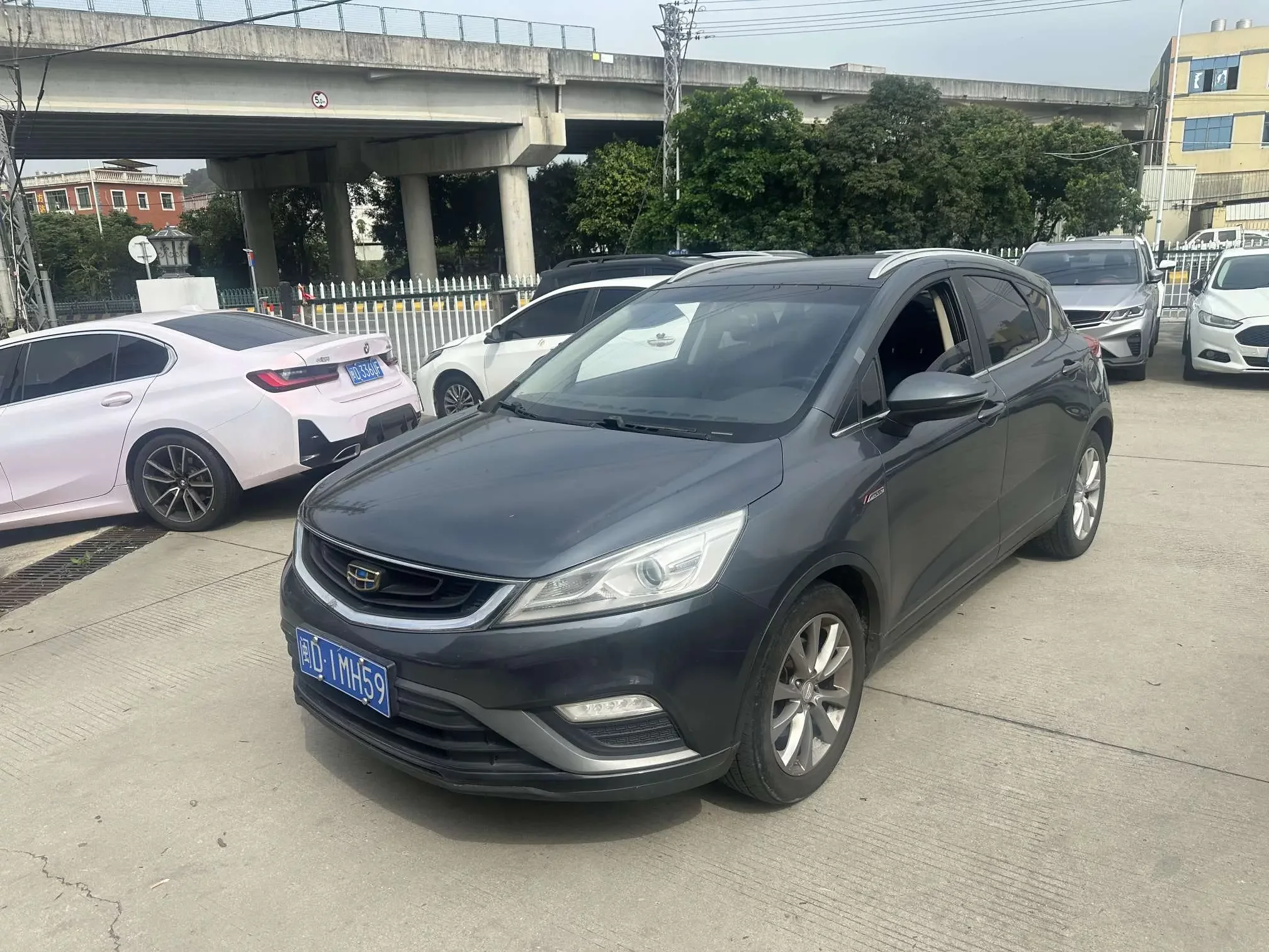 Geely Emgrand GS