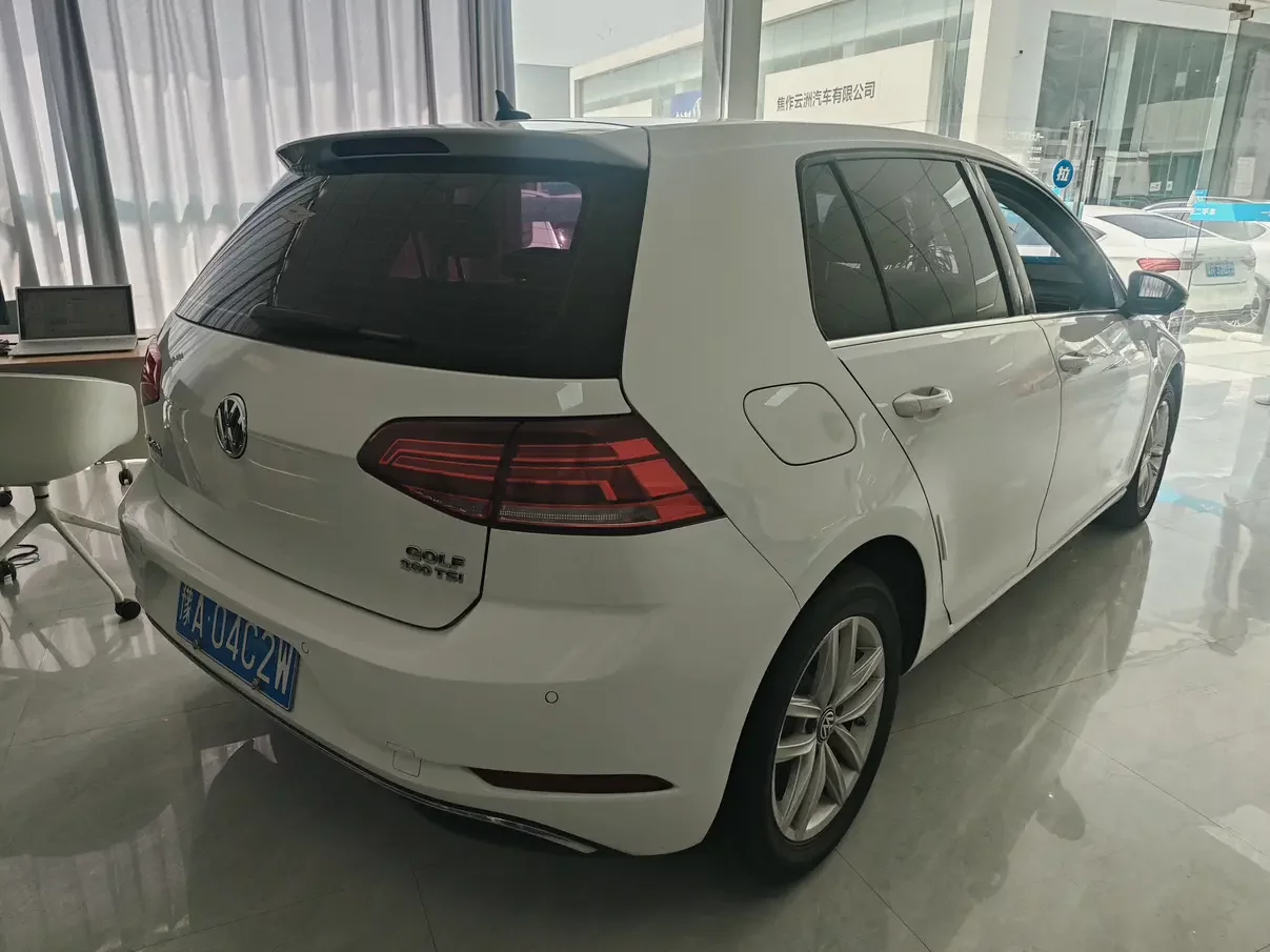 Volkswagen golf