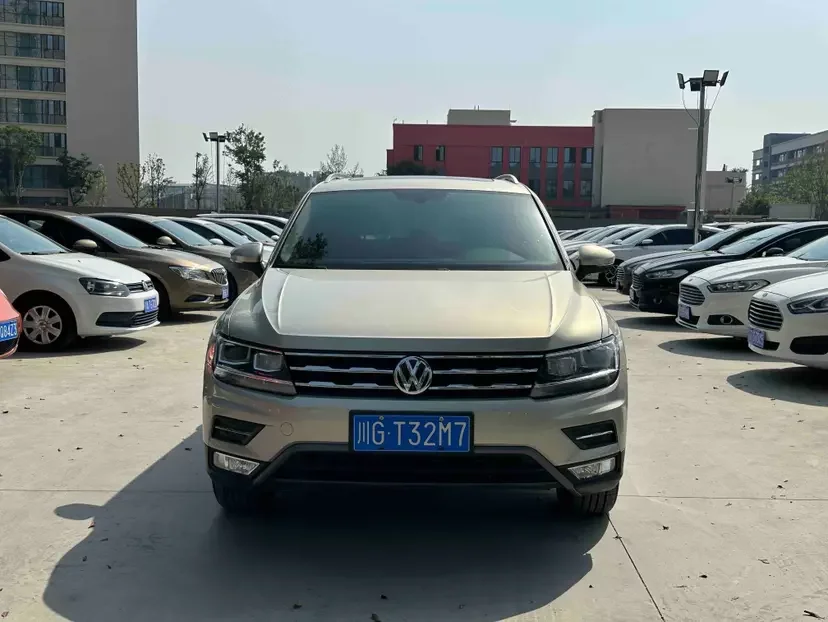 Volkswagen Tiguan L