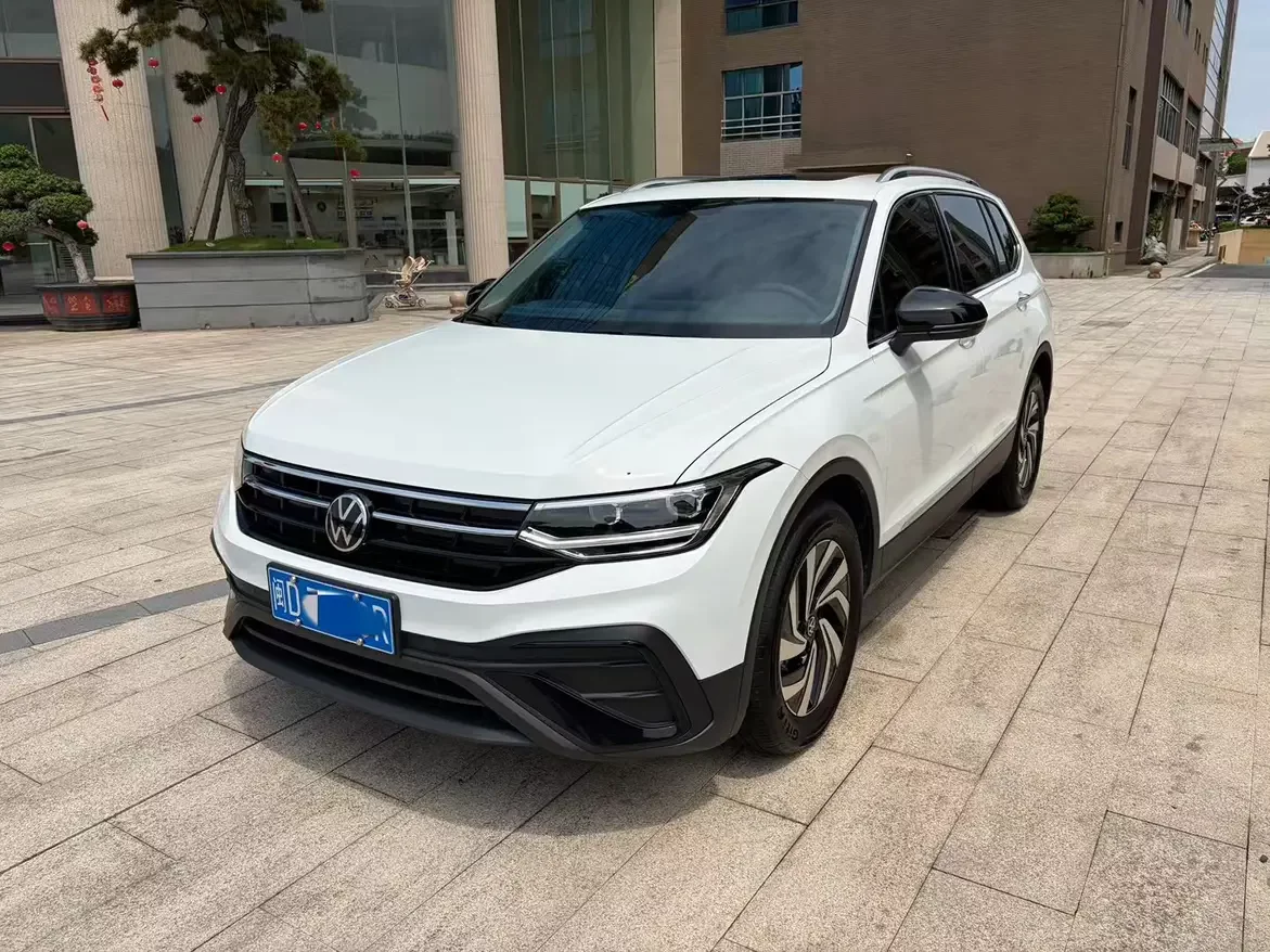 Volkswagen Tiguan L