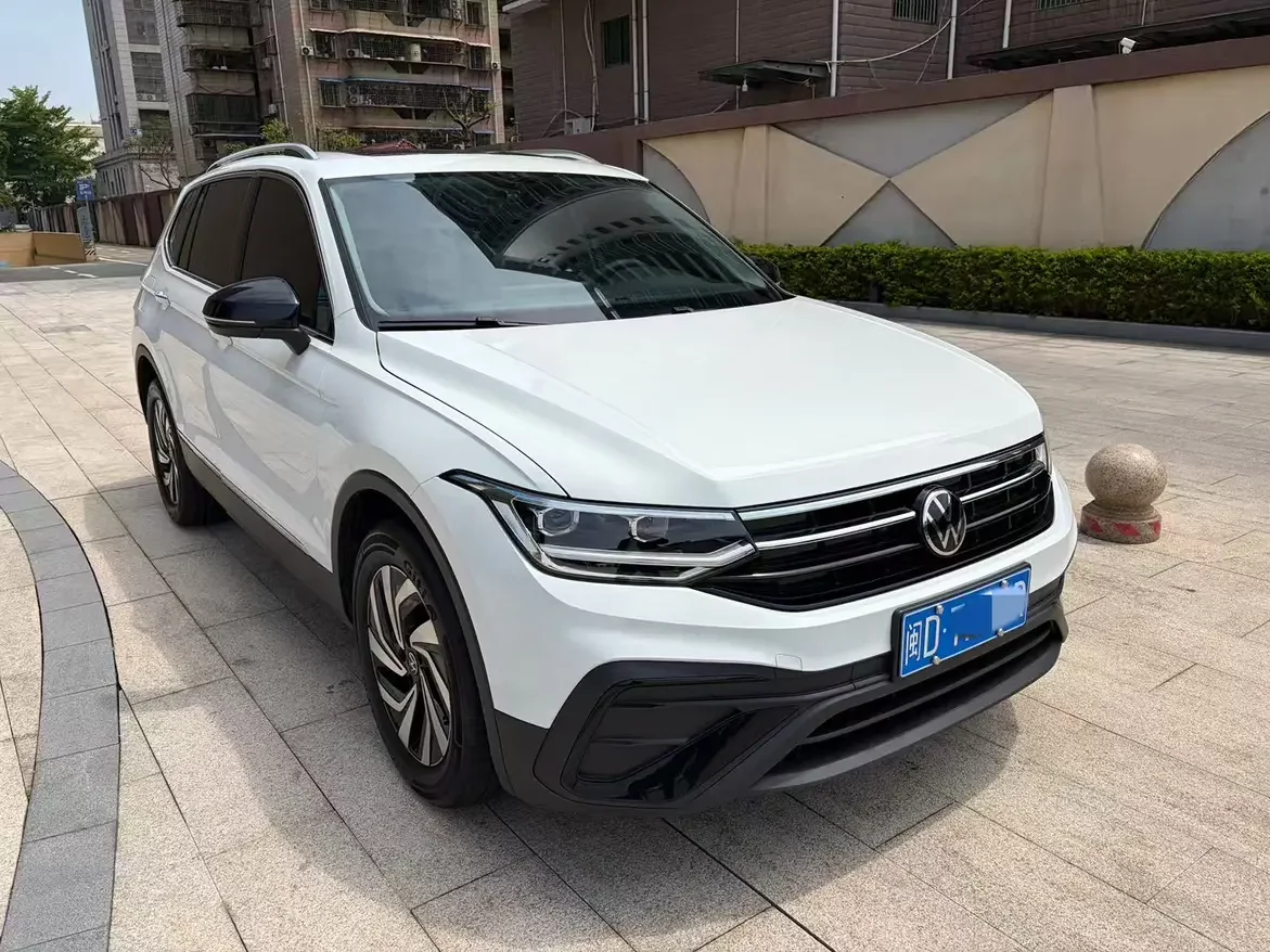 Volkswagen Tiguan L